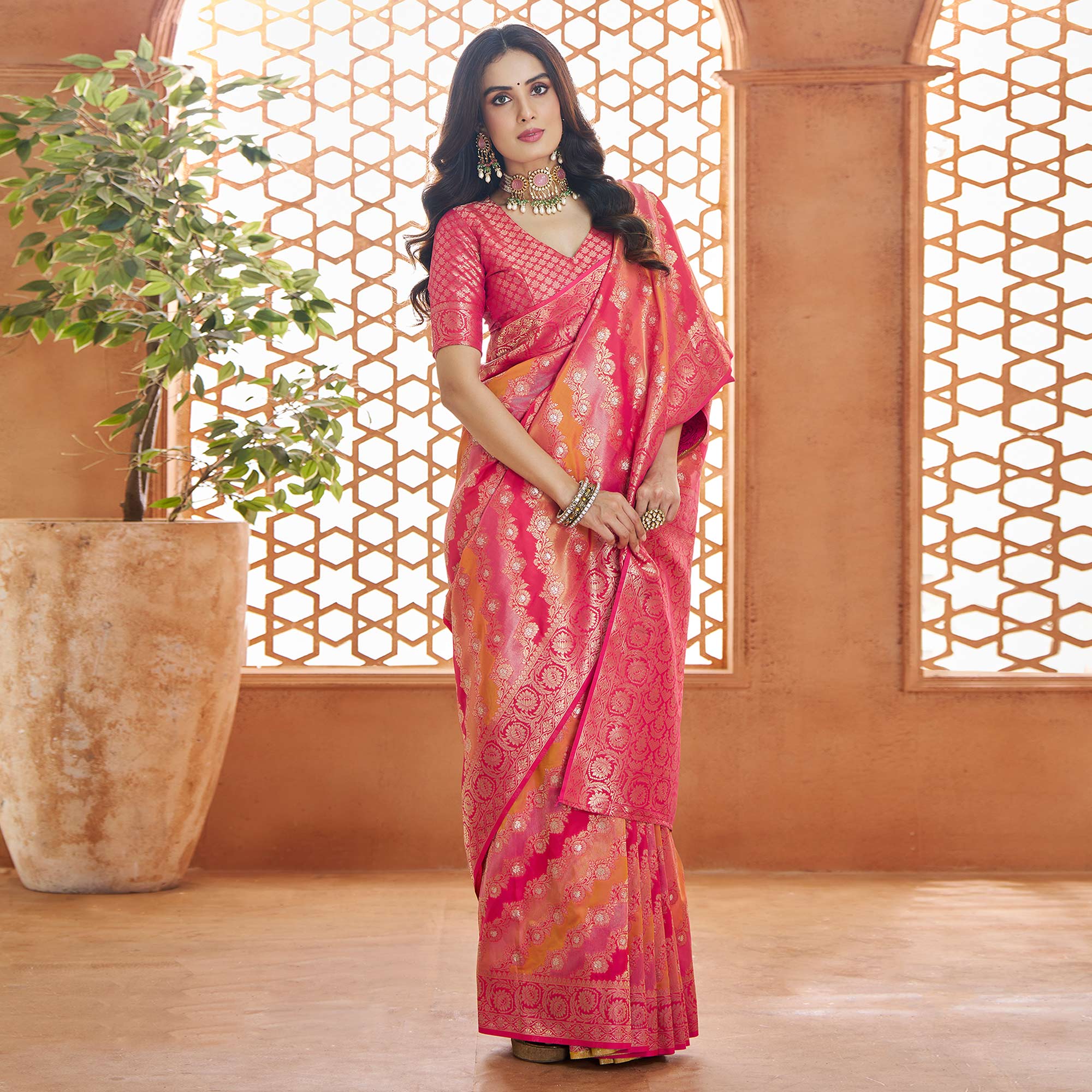 Gajri Pink Floral Woven Pure Banarasi Silk Saree