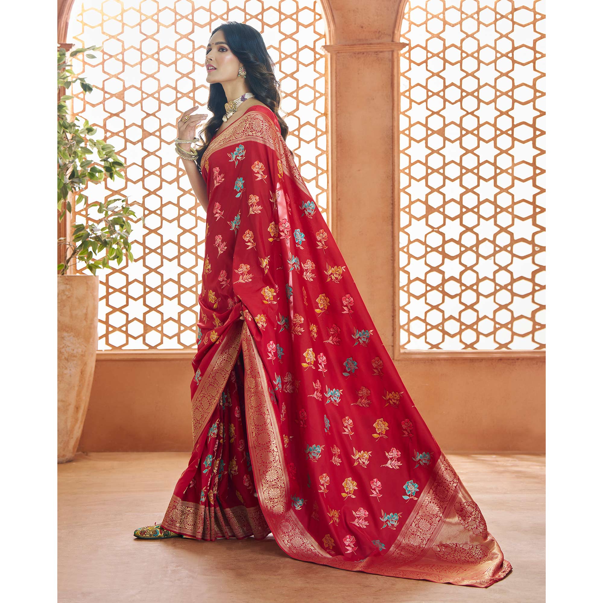 Red Floral Woven Pure Banarasi Silk Saree