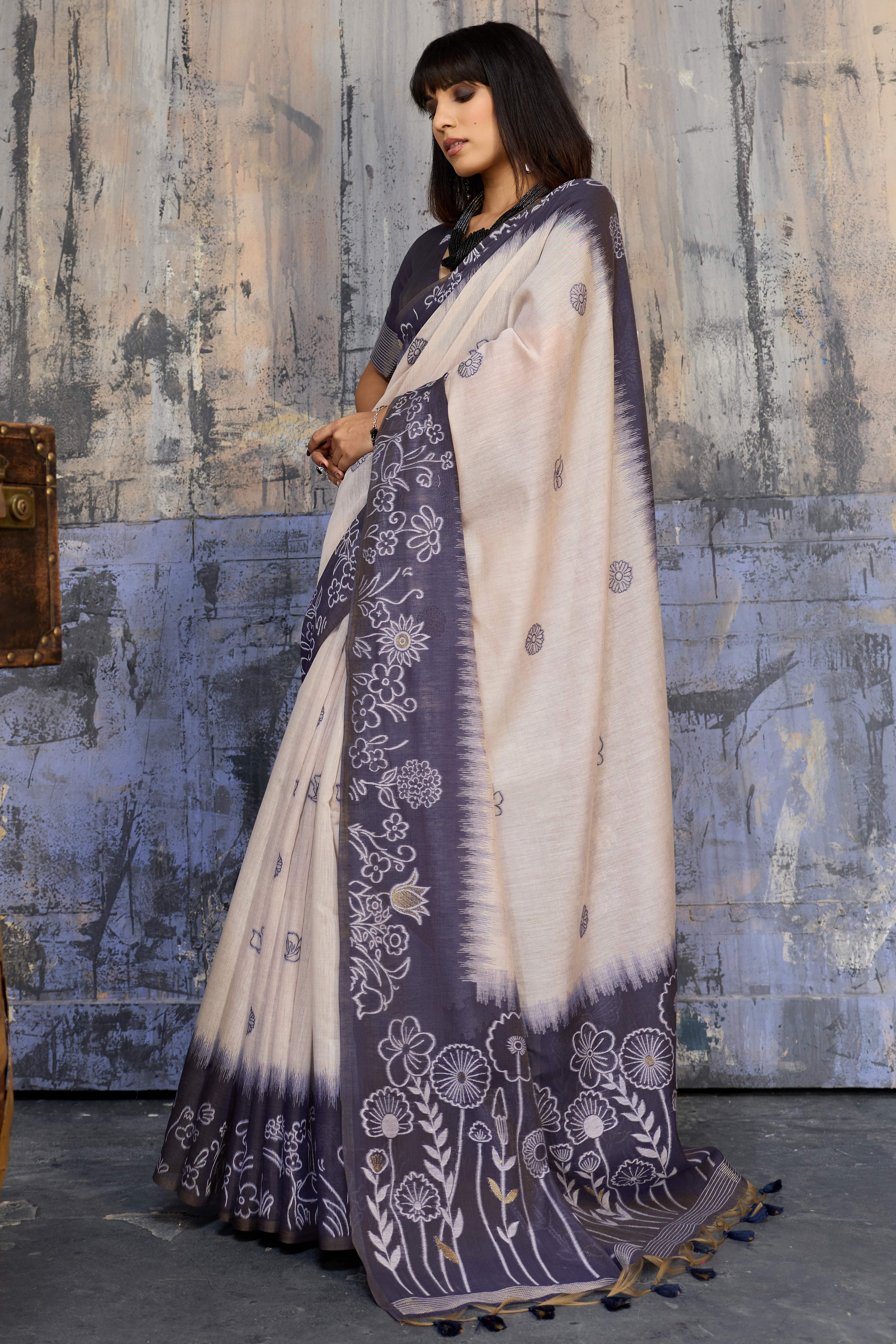 Beige & Blue Classic Munga Cotton Blend Saree with Intricate Floral Woven Detailing