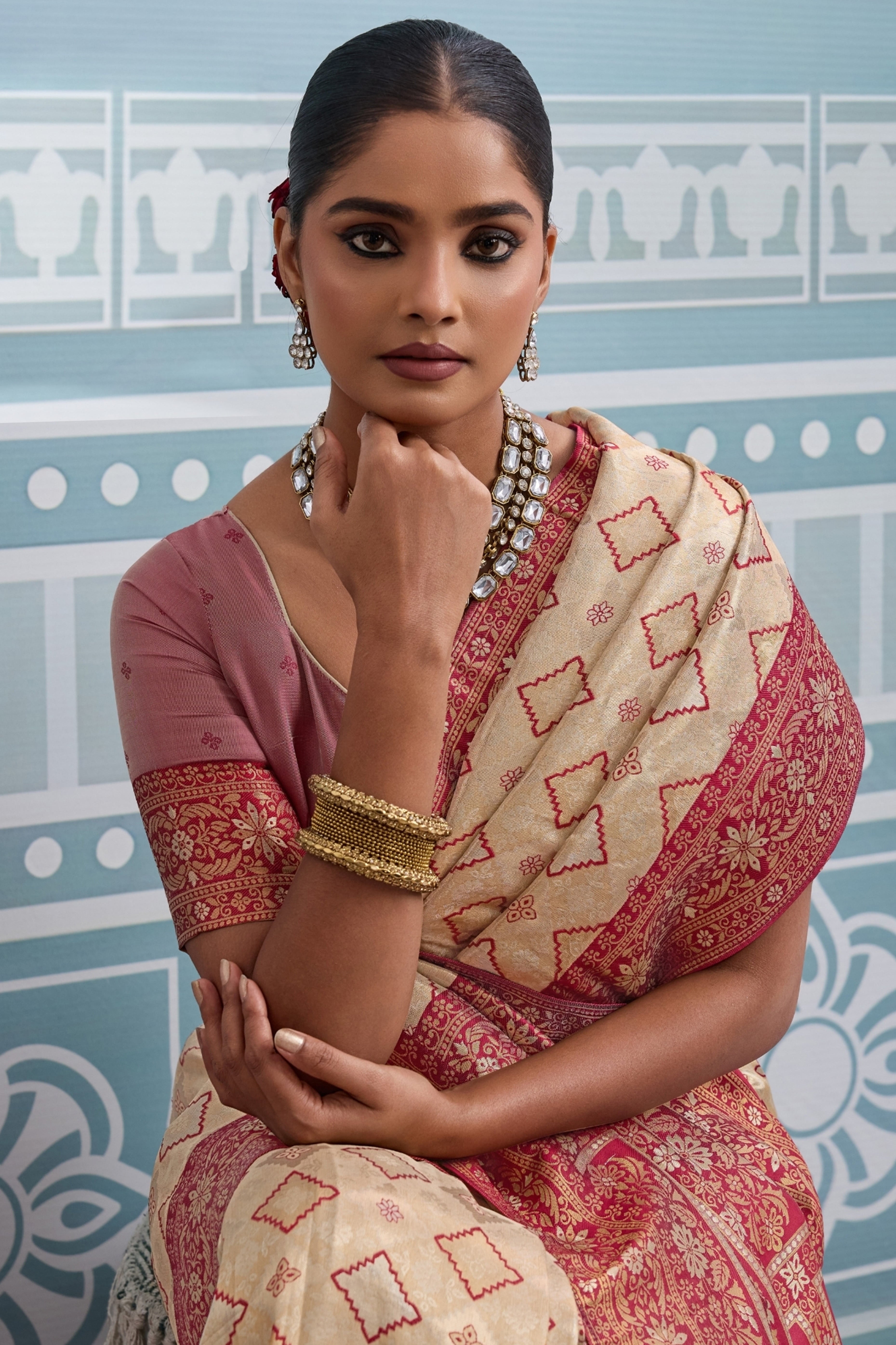 Cream Soft Kanjivaram Silk Saree with Classic Zari Weaving for Elegant Styling