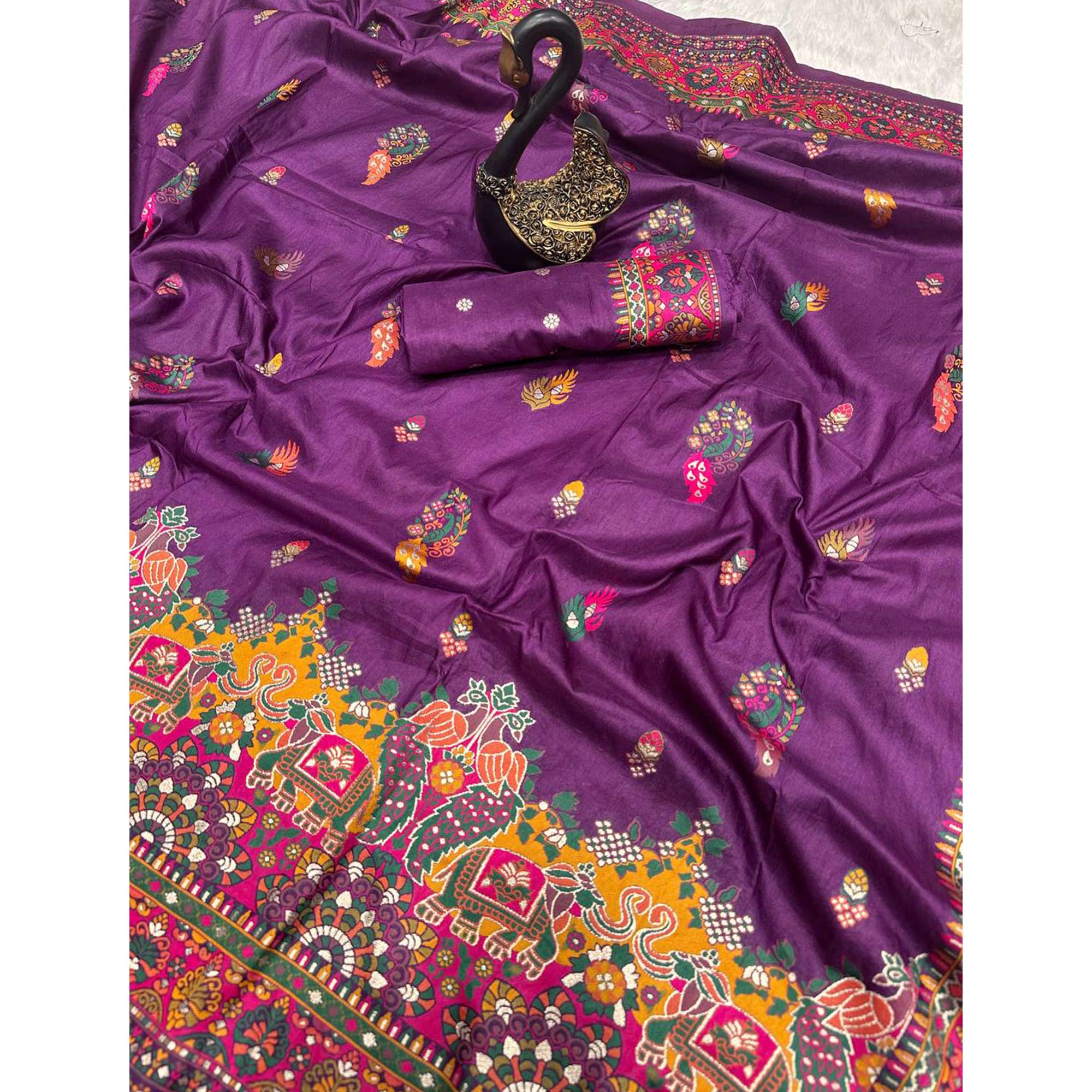 Purple Pashmina Silk Weaving Saree Designed in Classic Rajwadi Style for Festive Wear
