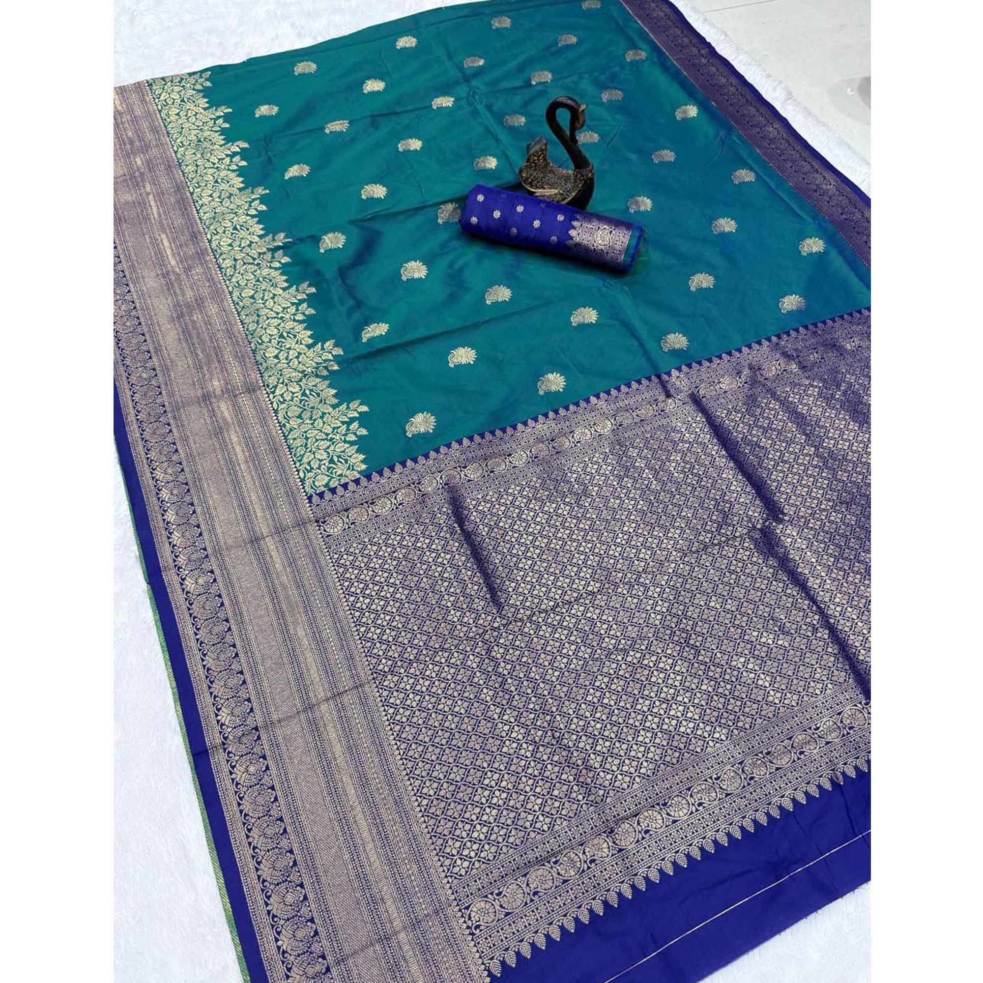 Teal Green Royal Kanjivaram Silk Saree Adorned with Handwoven Zari Butti Detailing