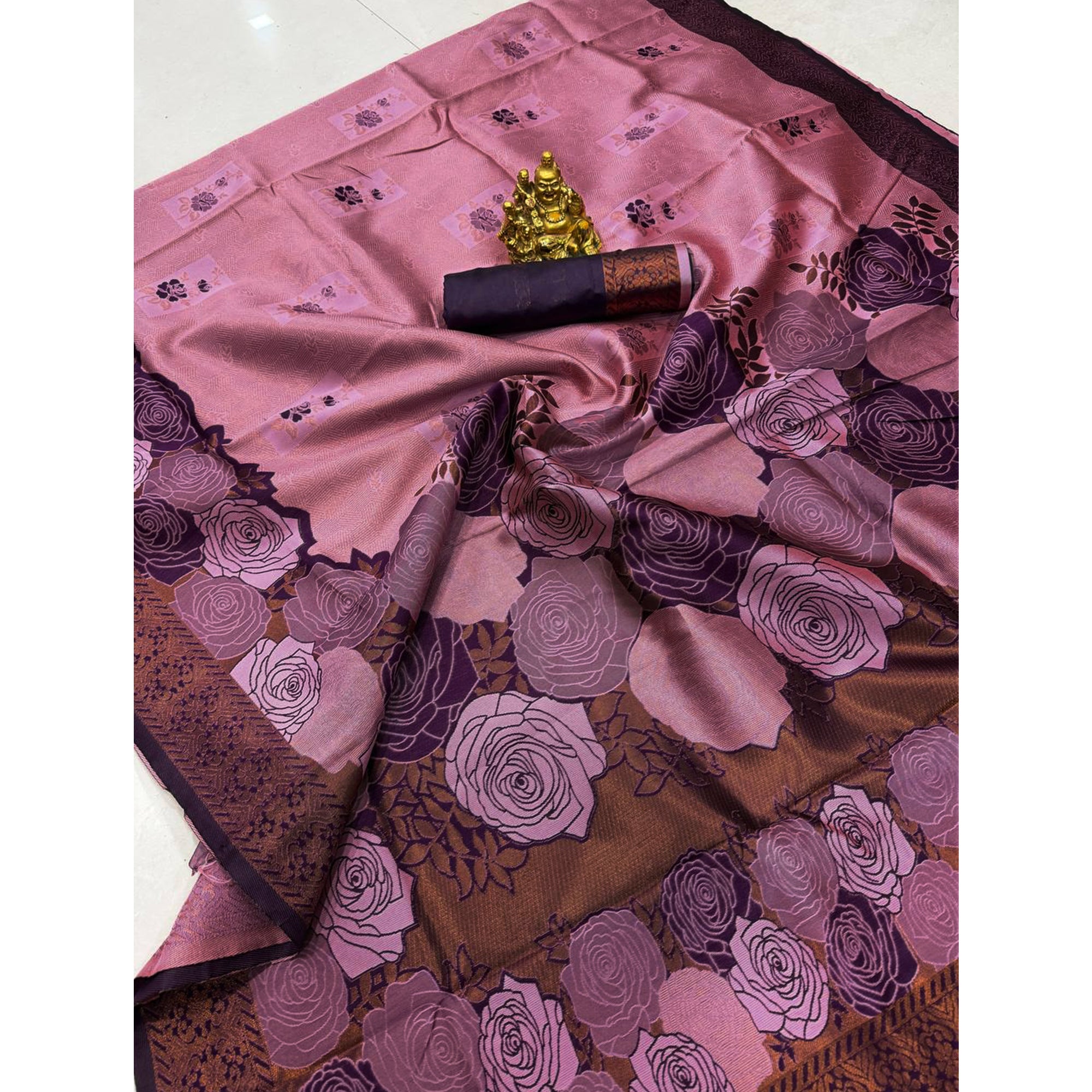 Pink Handloom Banarasi Silk Saree Enhanced with Artistic Floral Zari Weaving for Timeless Appeal