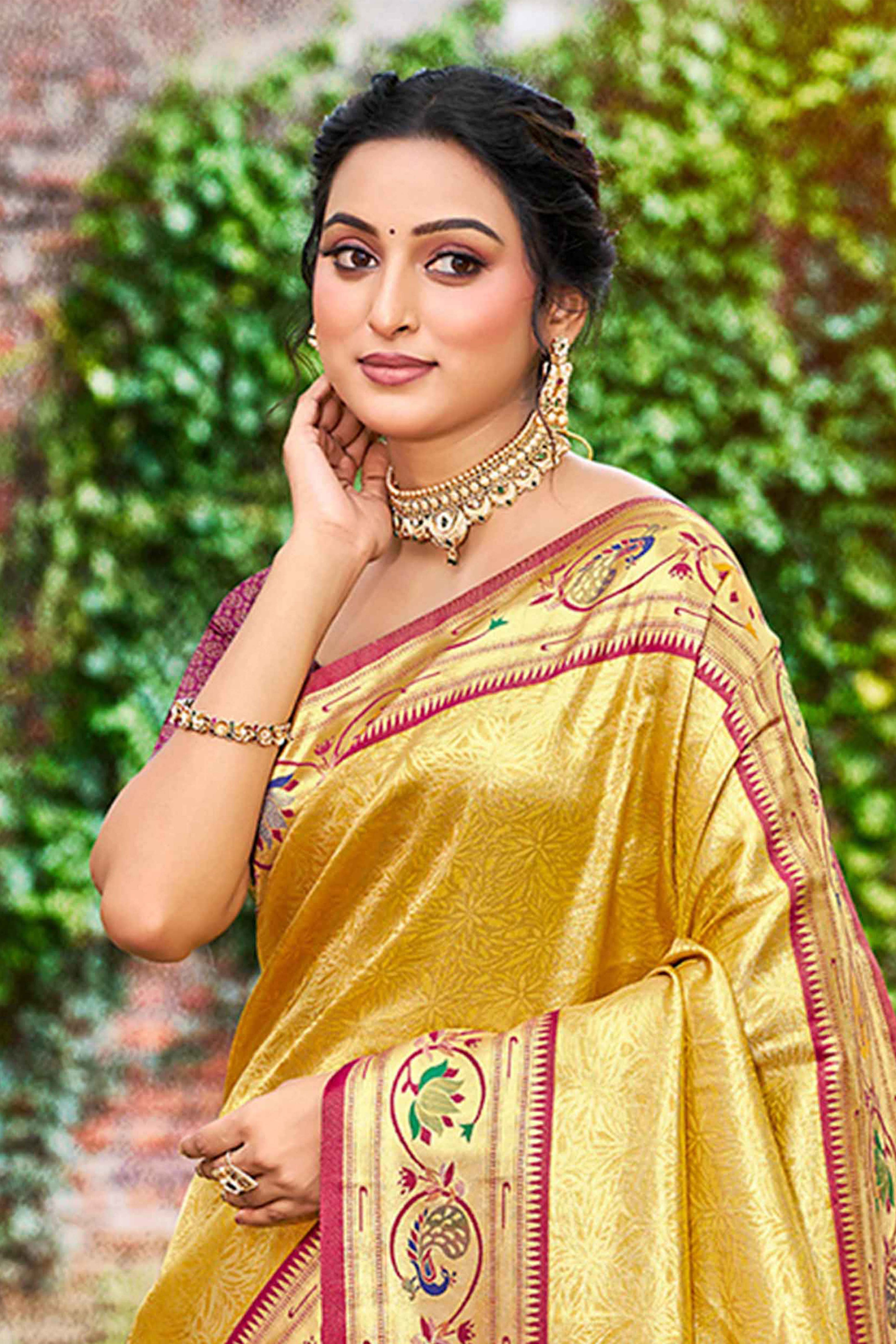 Elegant Golden Yellow Weaving Silk Blend Saree With Peacock Border & Artistic Parrot Motif Pallu