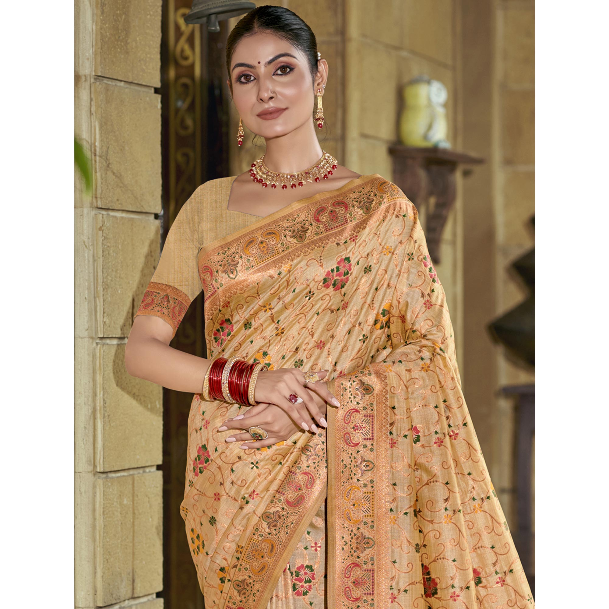 Cream Floral Zari Woven Cotton Silk Saree