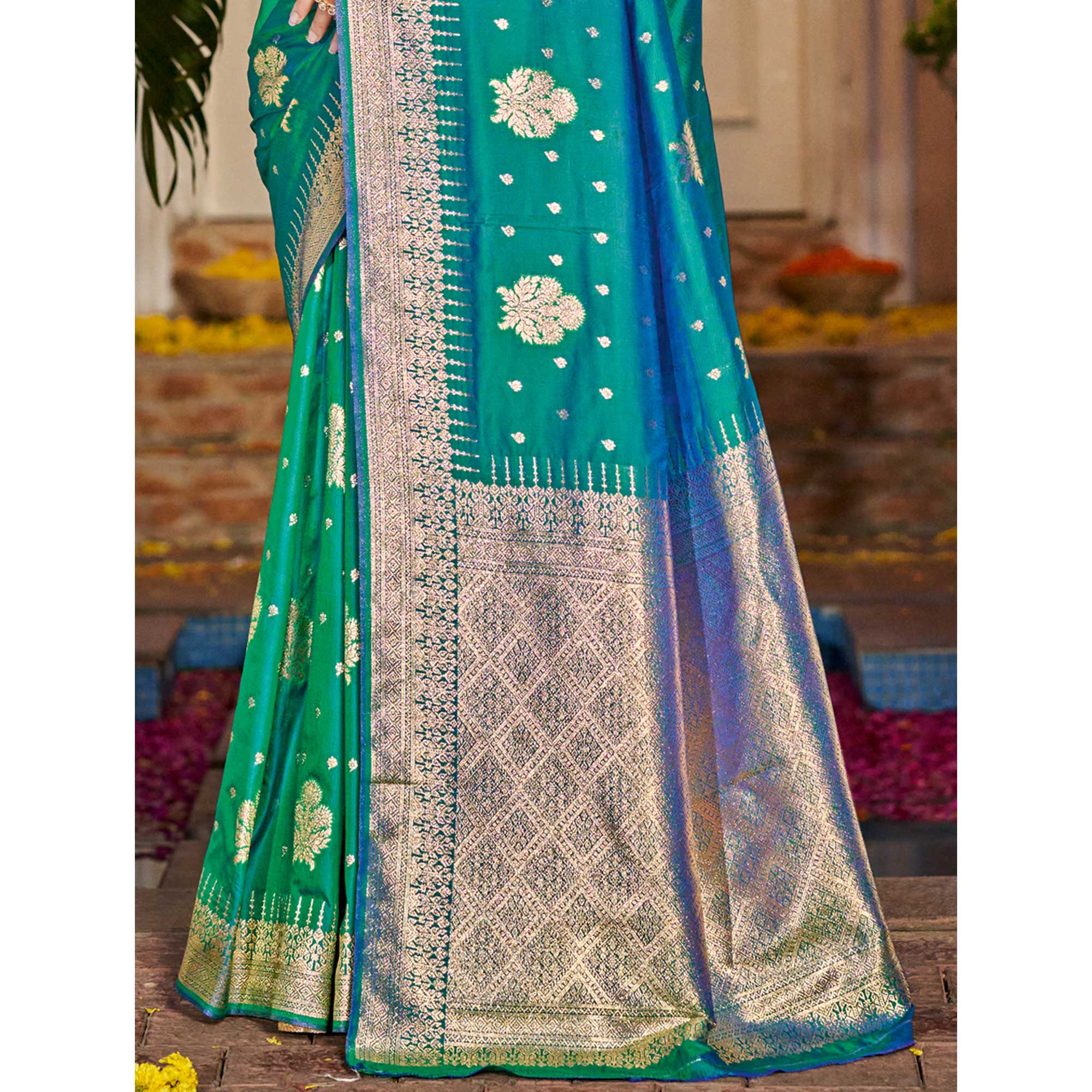 Rama Green Floral Woven Banarasi Silk Saree With Tassels