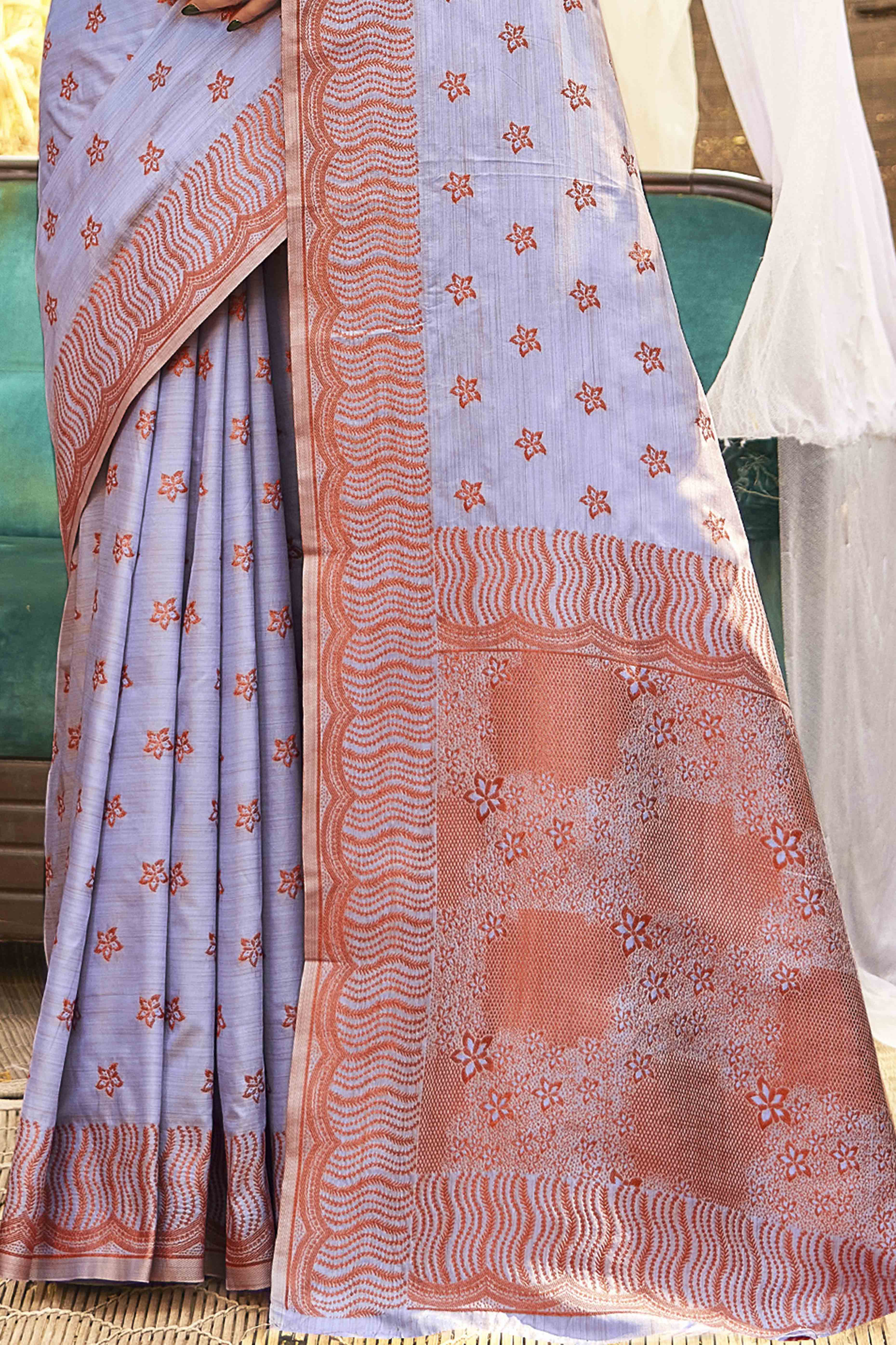 Lavender Banarasi Silk Saree With Intricate Zari Woven Work