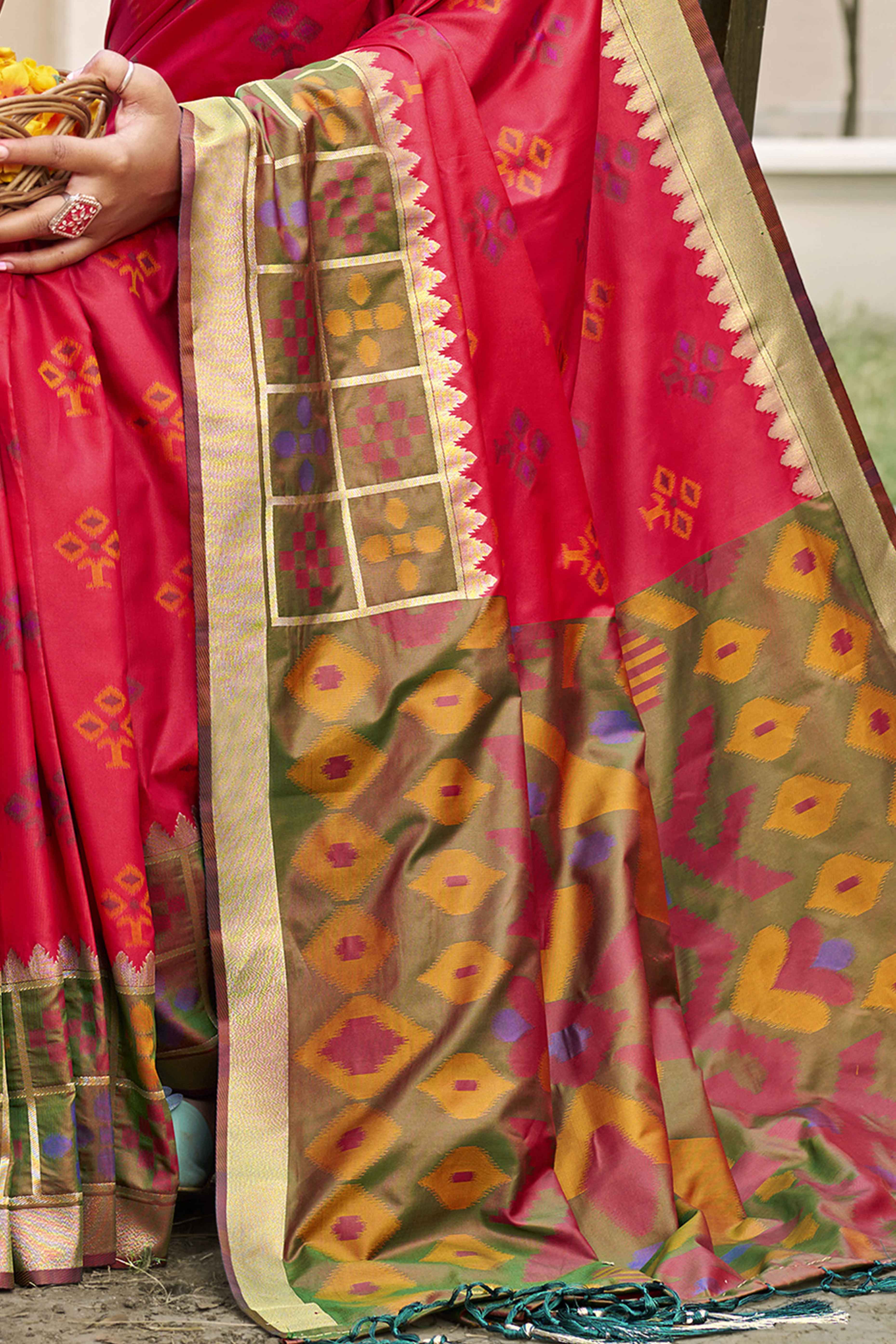 Pink Woven Cotton Silk Saree With Tassels