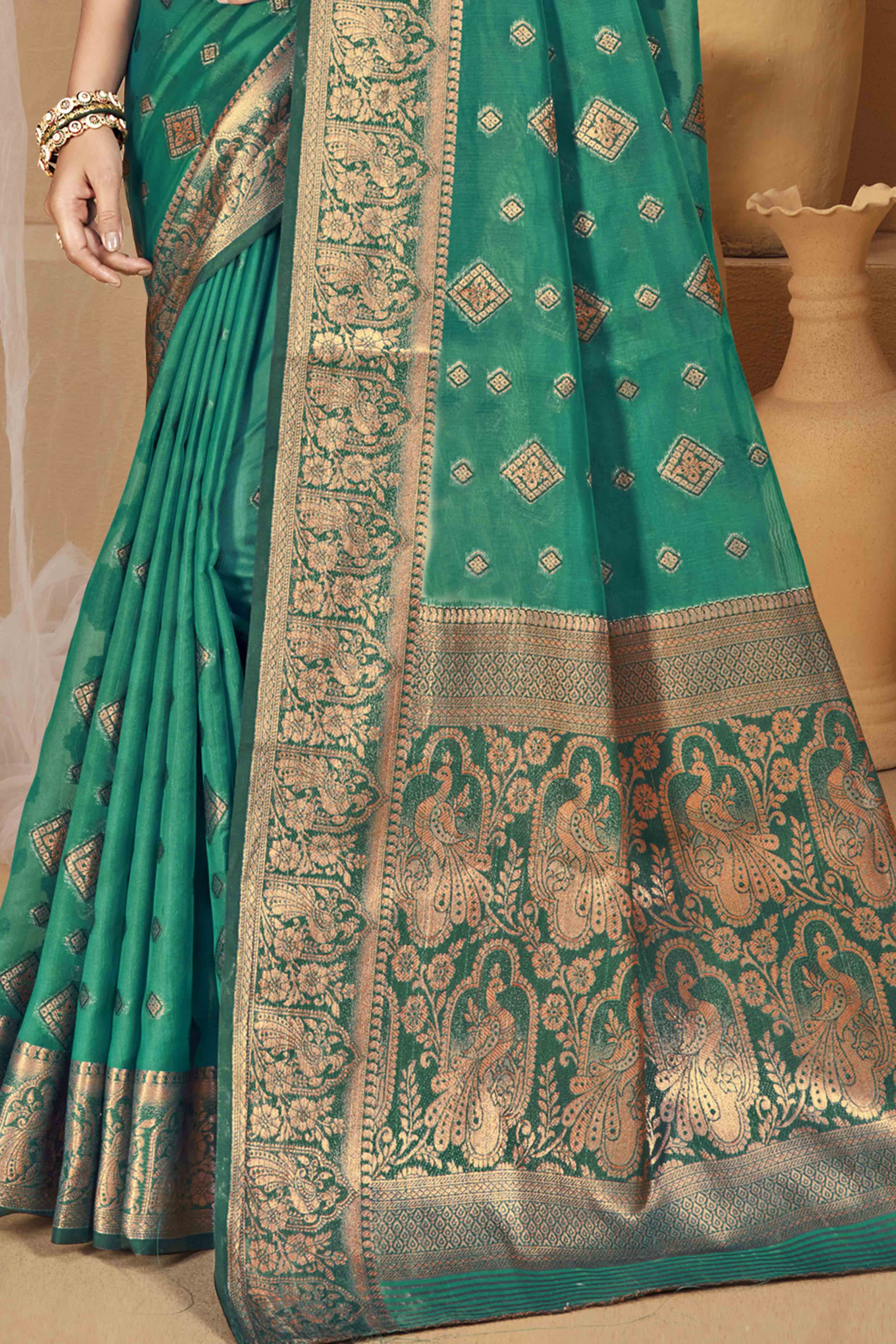 Rama Green Floral & Peacock Pattern Zari Woven Banarasi Silk Saree