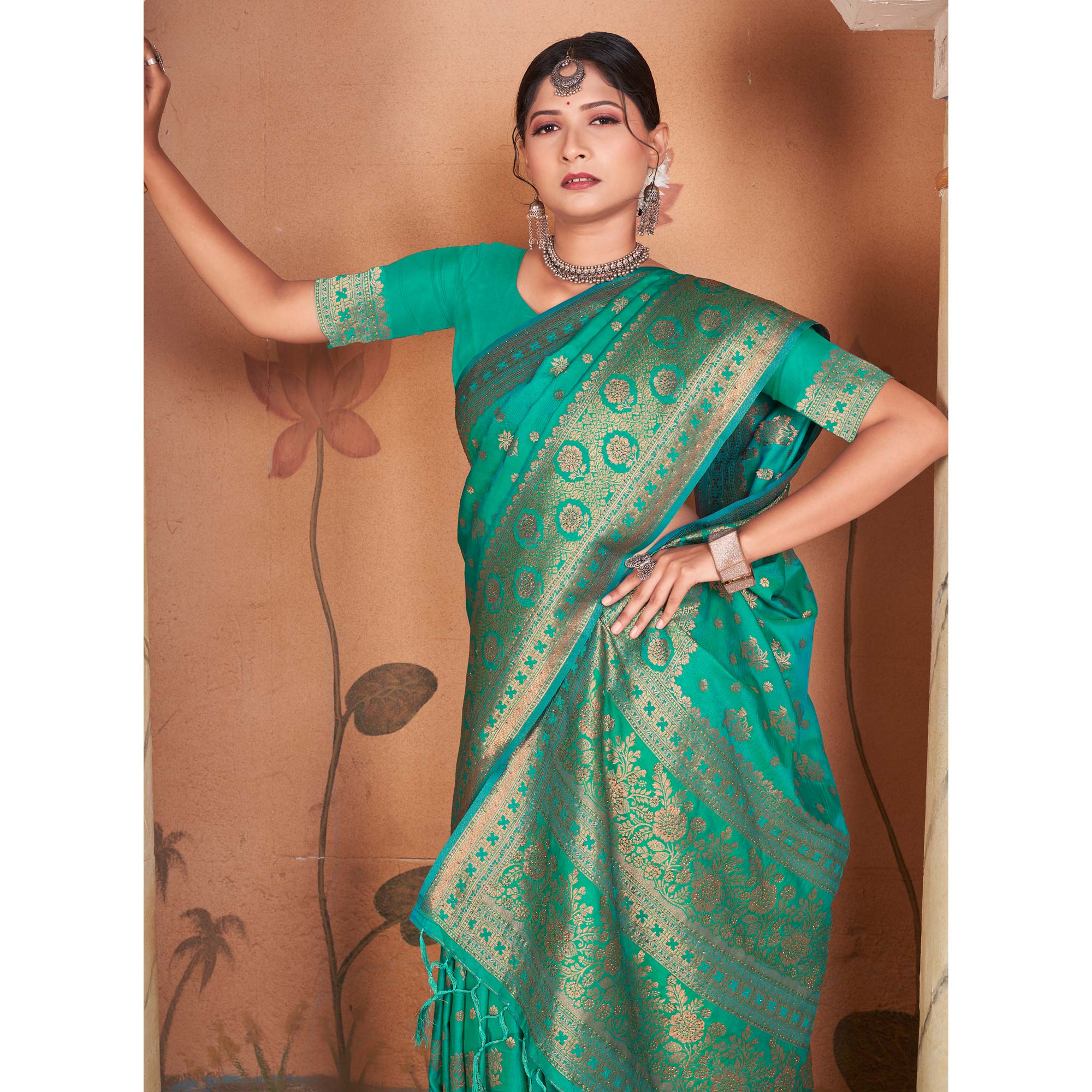 Rama Green Floral Woven Banarasi Silk Saree With Tassels