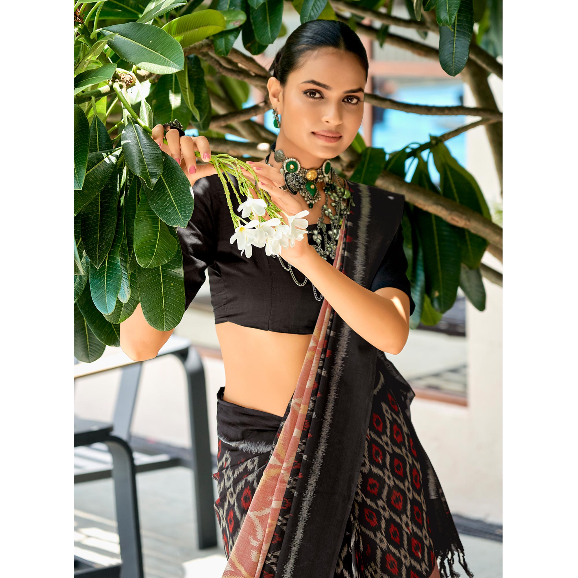 Black & Peach Ikkat Printed Mulmul Cotton Saree