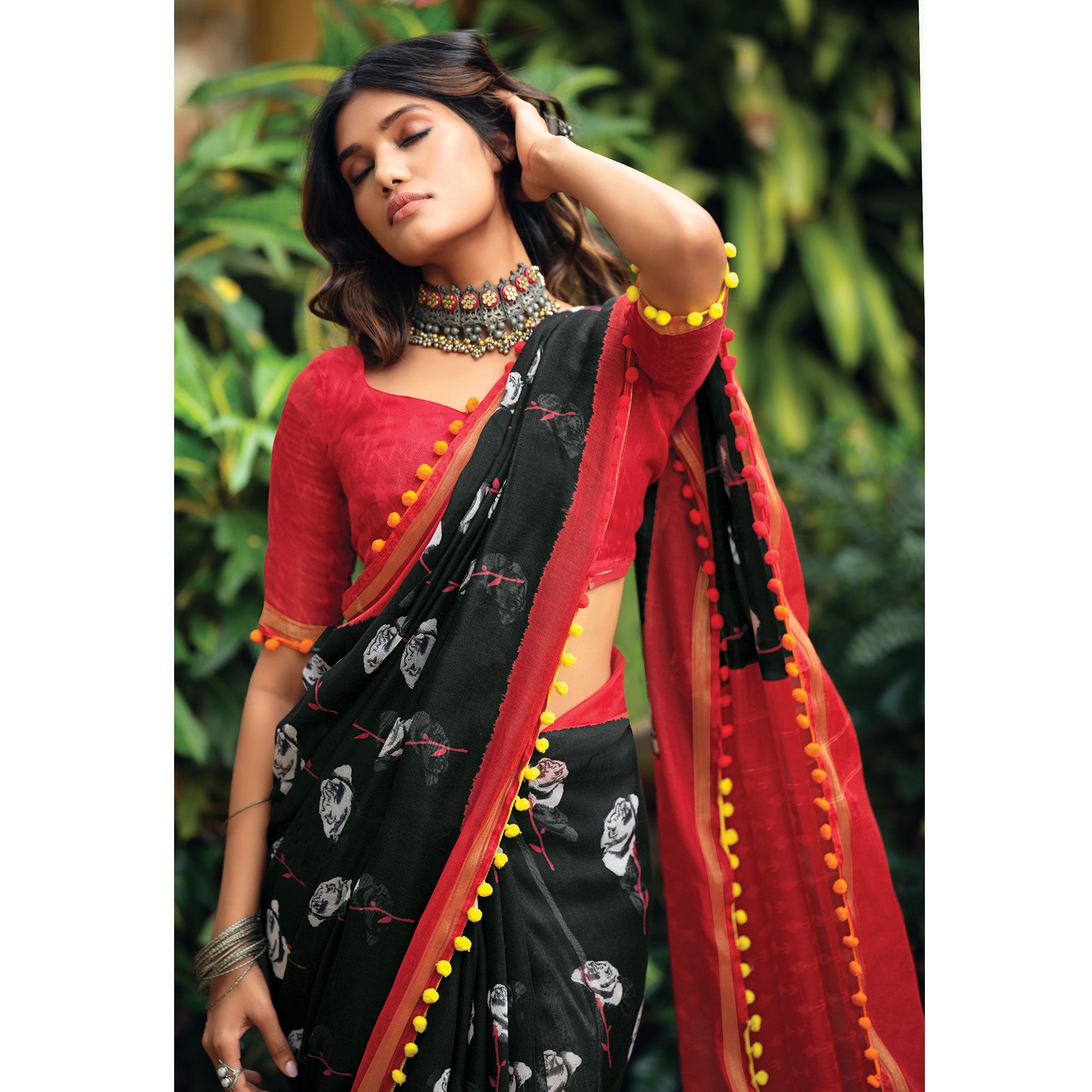 Black Floral Printed Cotton Blend Saree With Pumpum Lace