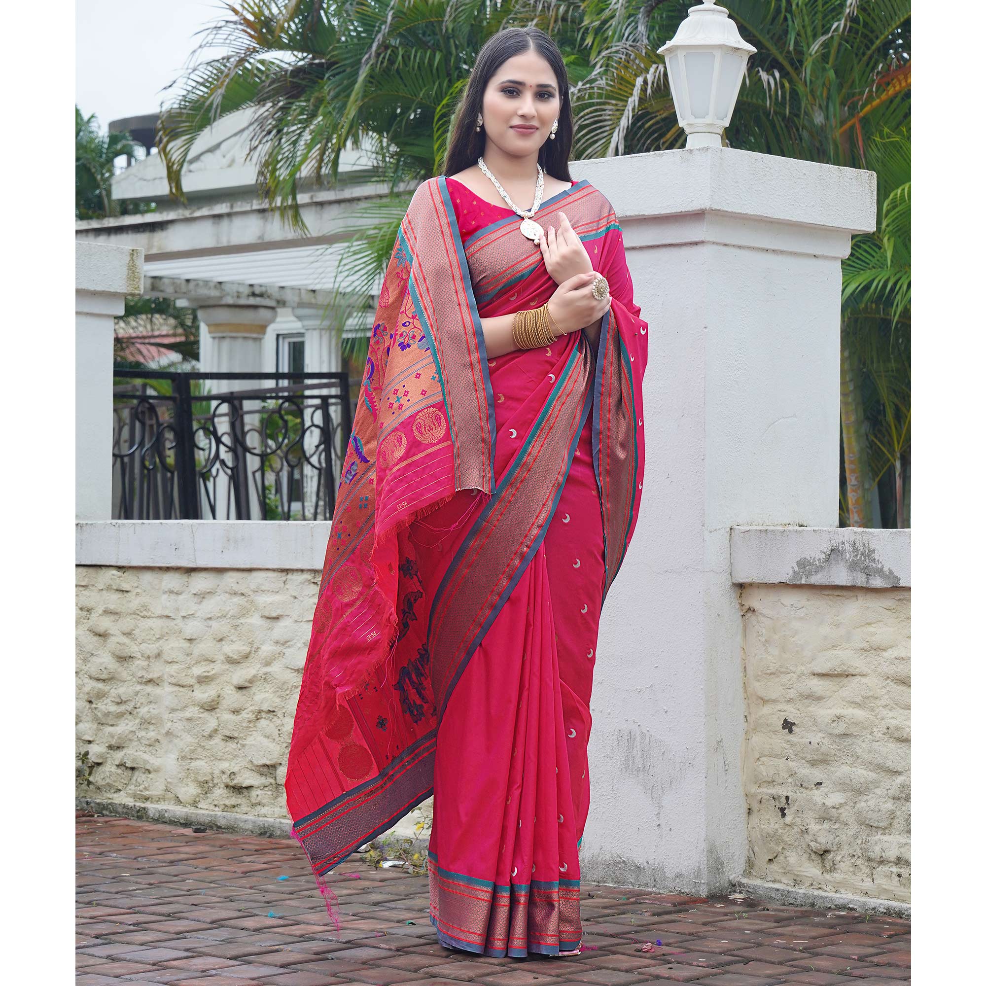 Pink Woven Paithani Art Silk Saree