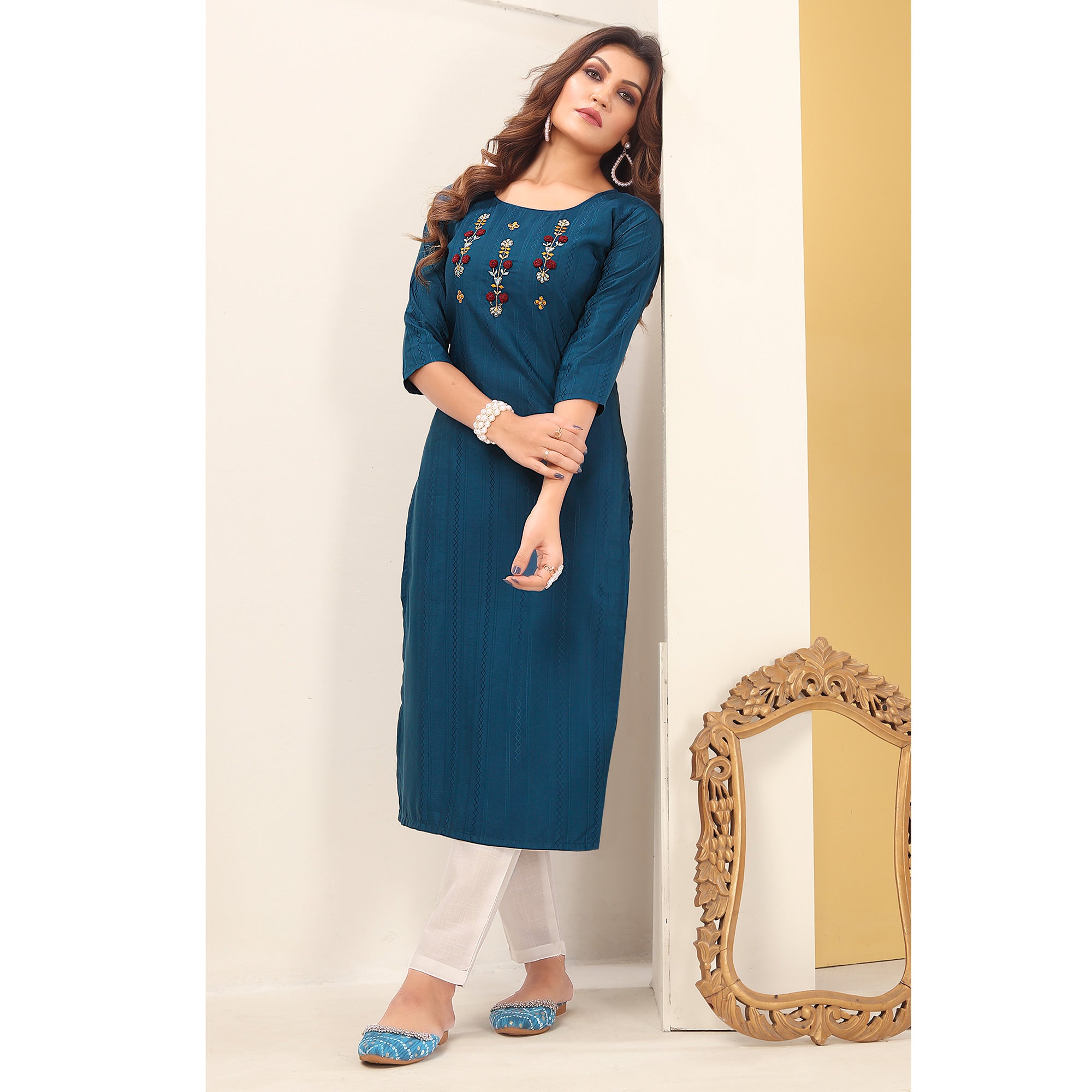 Morpich Floral Embroidered Art Silk Kurti