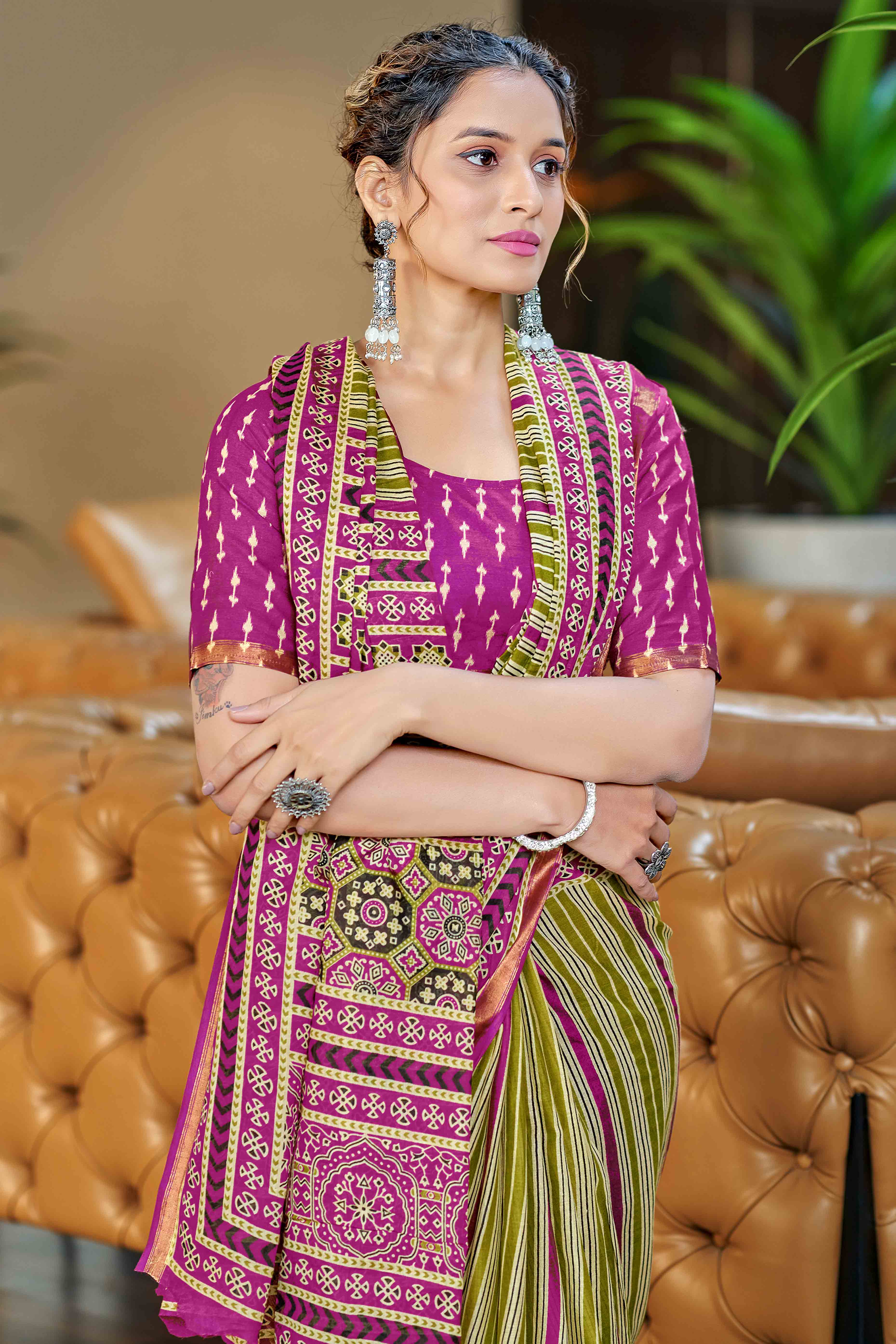 Mehendi Green Mulmul Cotton Saree with Elegant Stripes