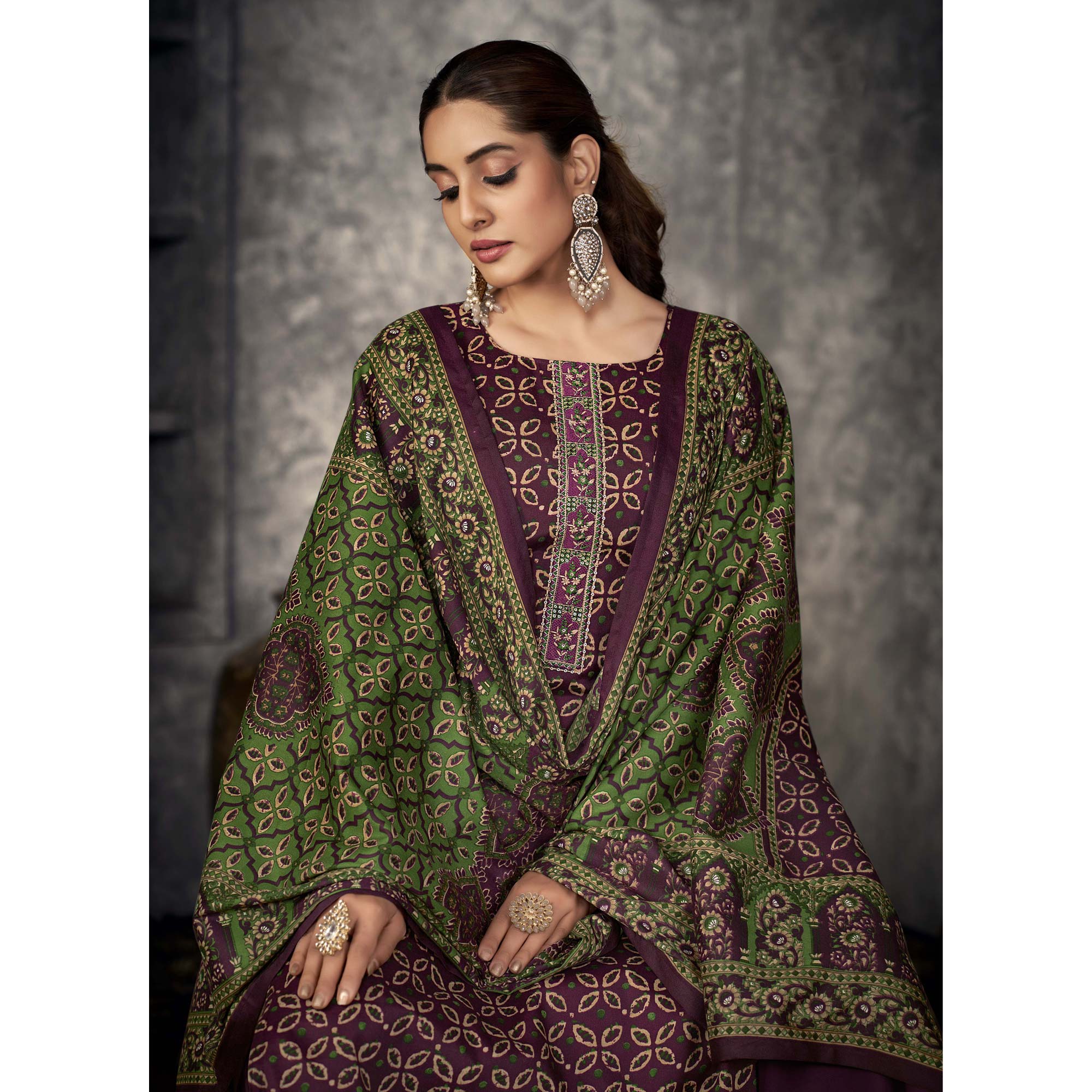 ZULFT-AFREEN-1064-008