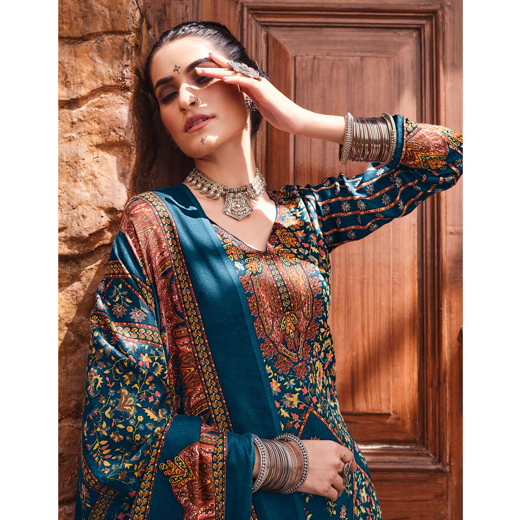 Morpich Floral Digital Printed Pashmina Salwar Suit
