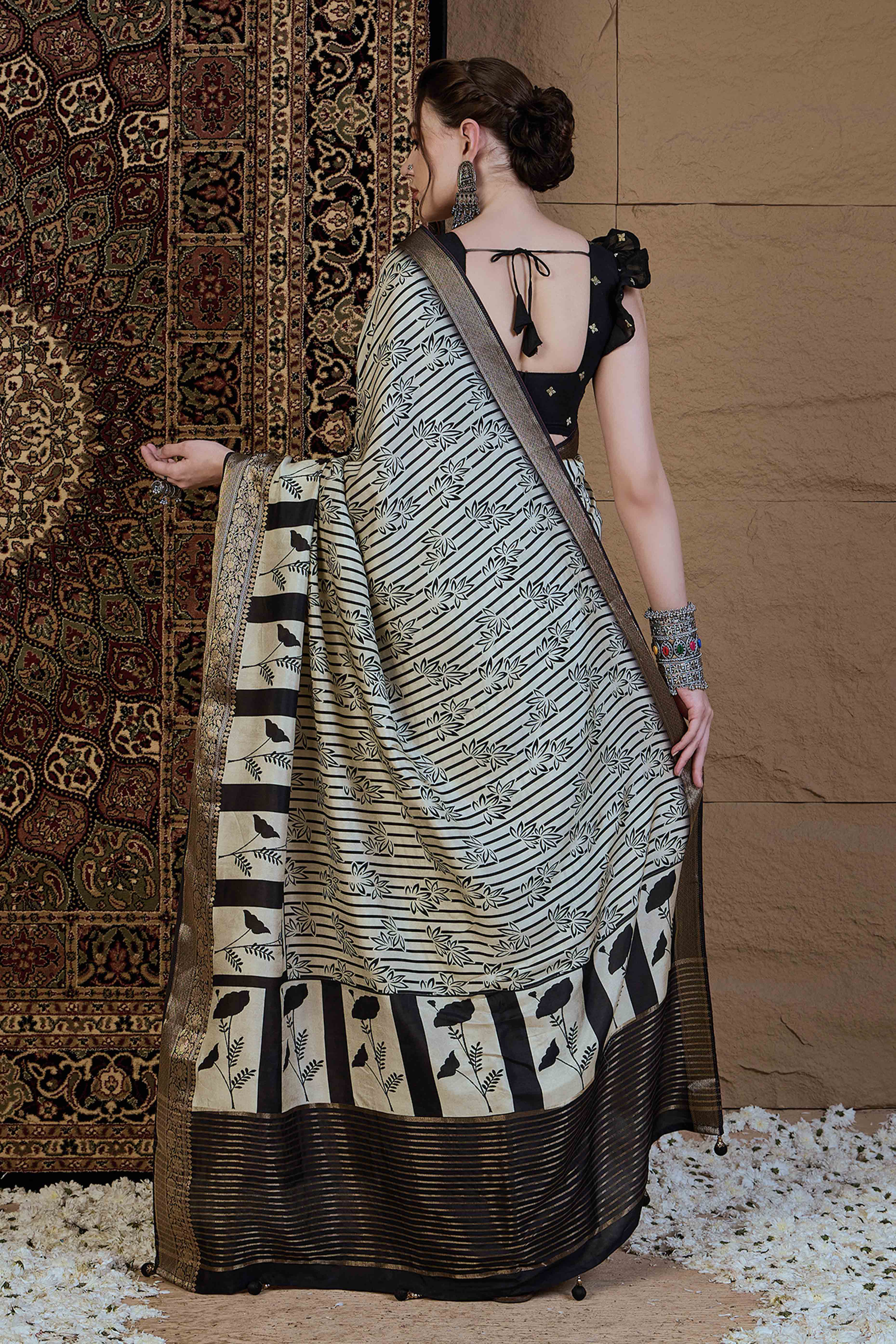 Off White & Black Floral Printed Viscose Saree