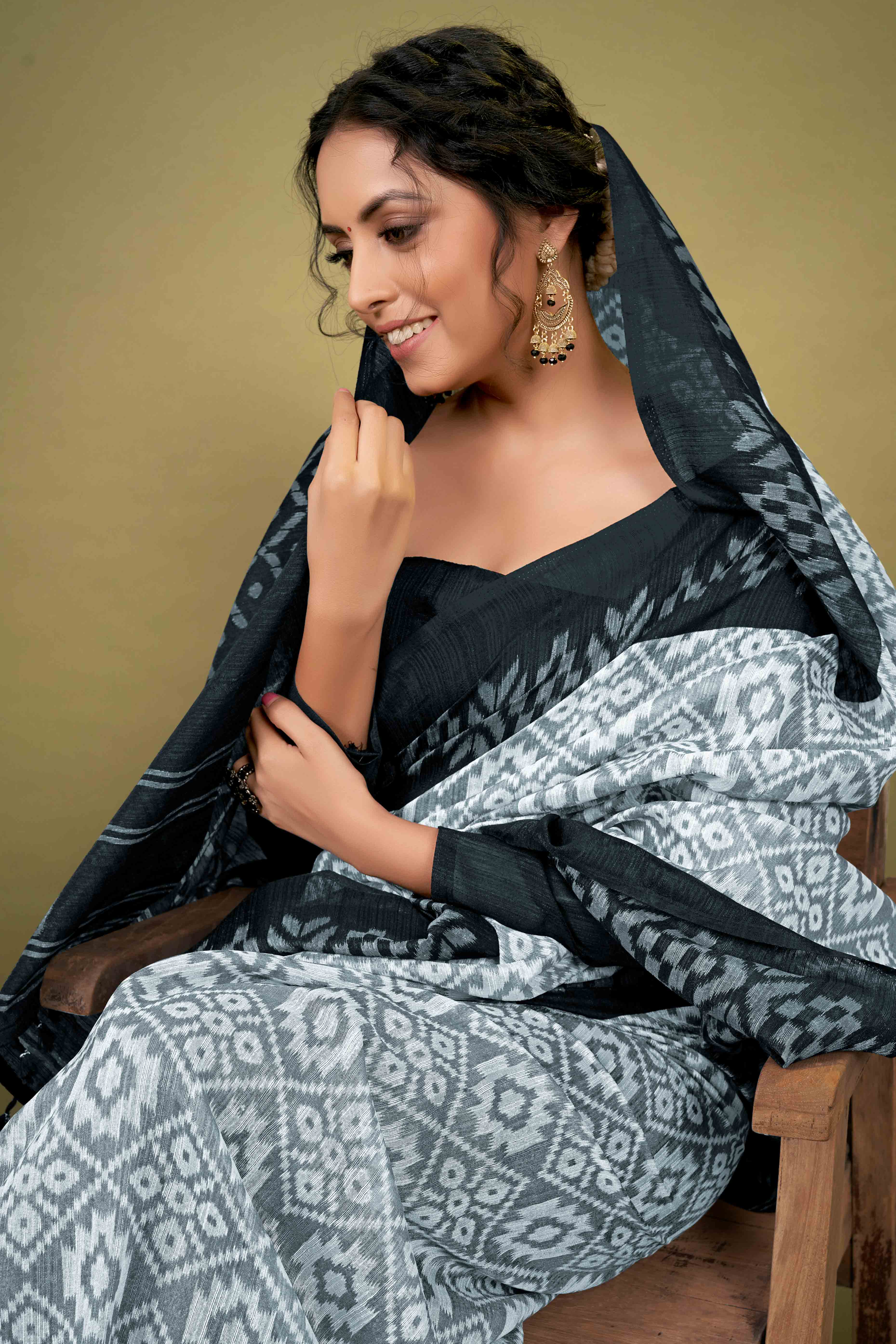 Black Ikkat Printed Cotton Slub Saree