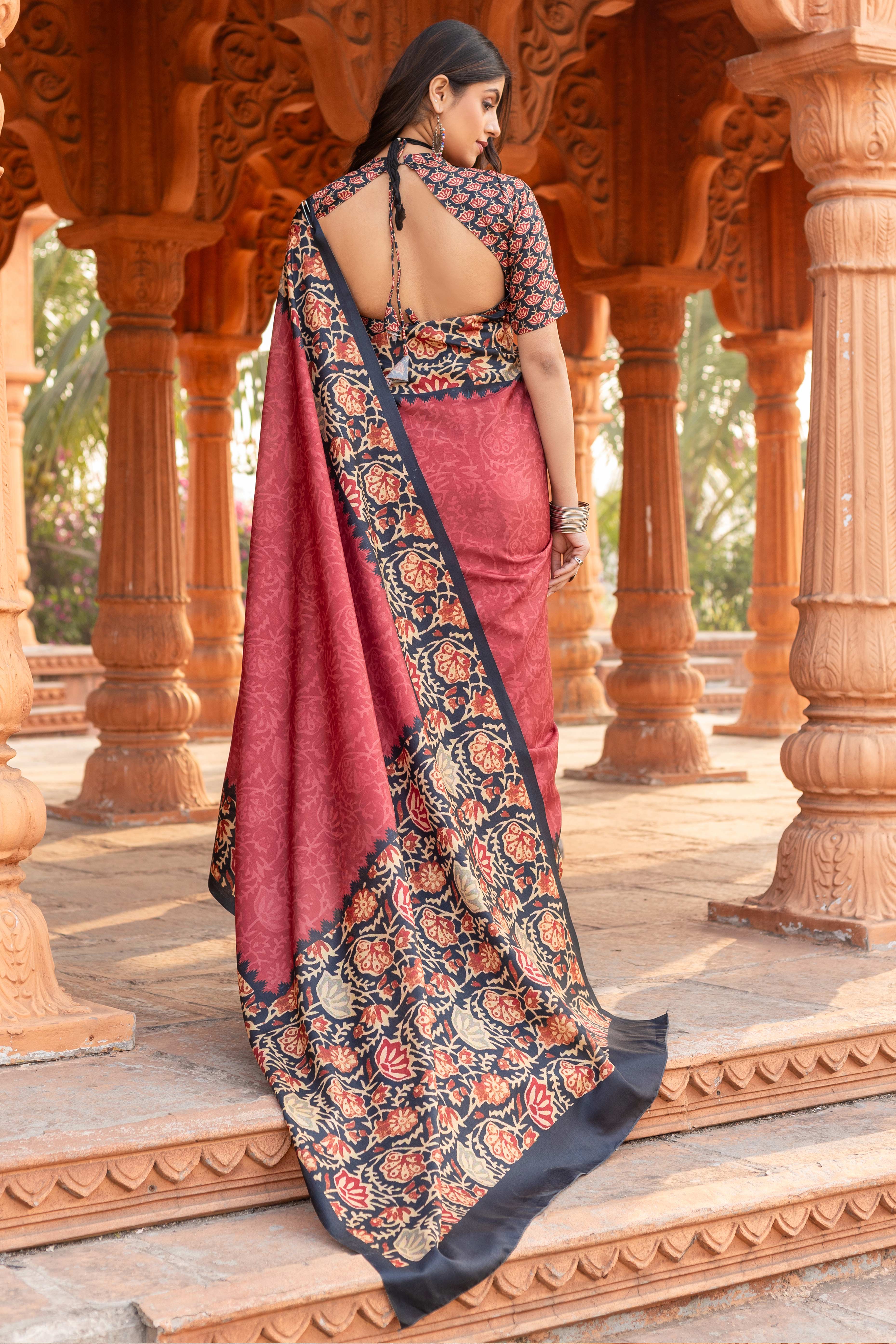 Graceful Pink Floral Printed Manipuri Cotton Silk Saree Showcasing Timeless Elegance