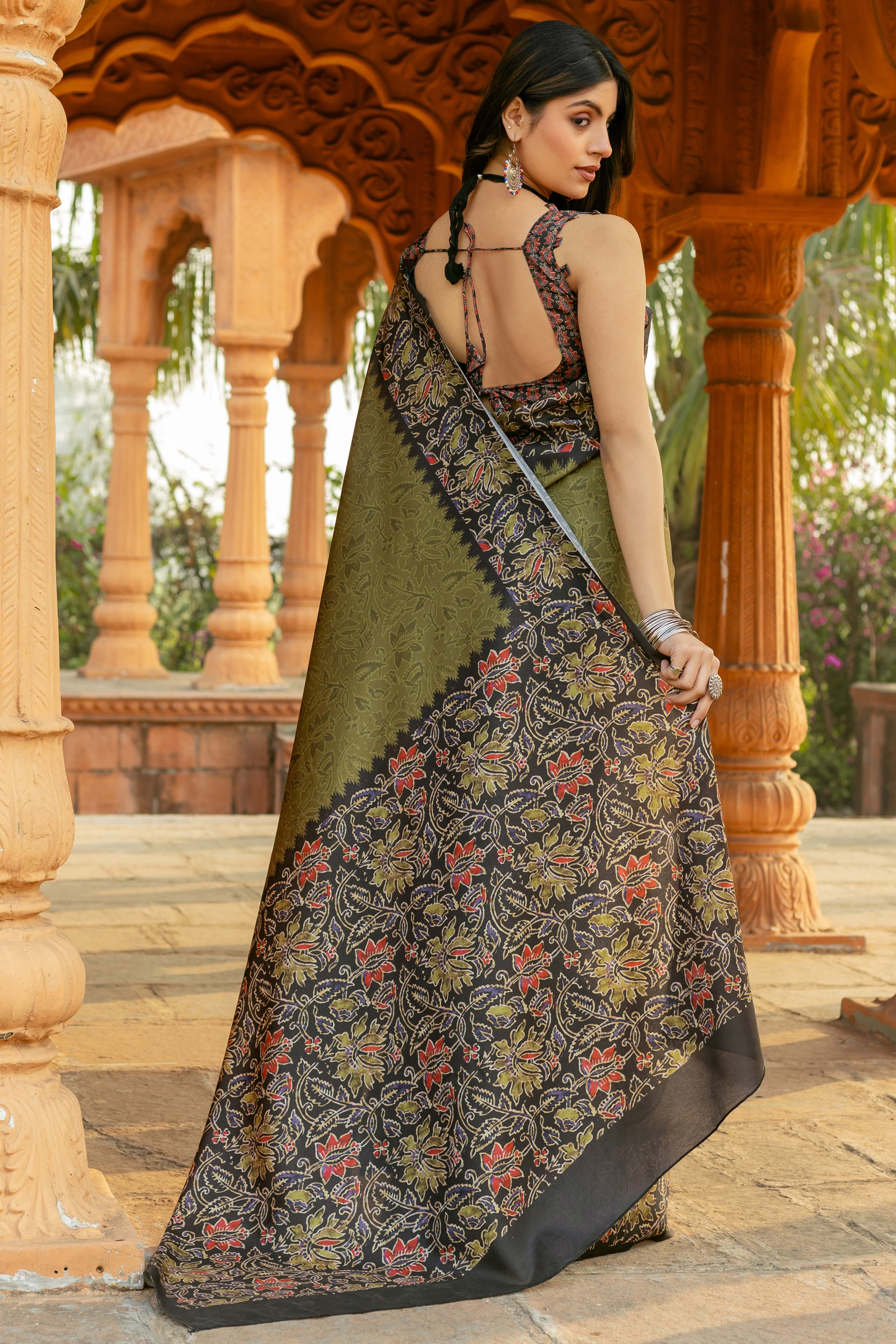 Graceful Mehendi Green Floral Printed Manipuri Cotton Silk Saree Showcasing Timeless Elegance