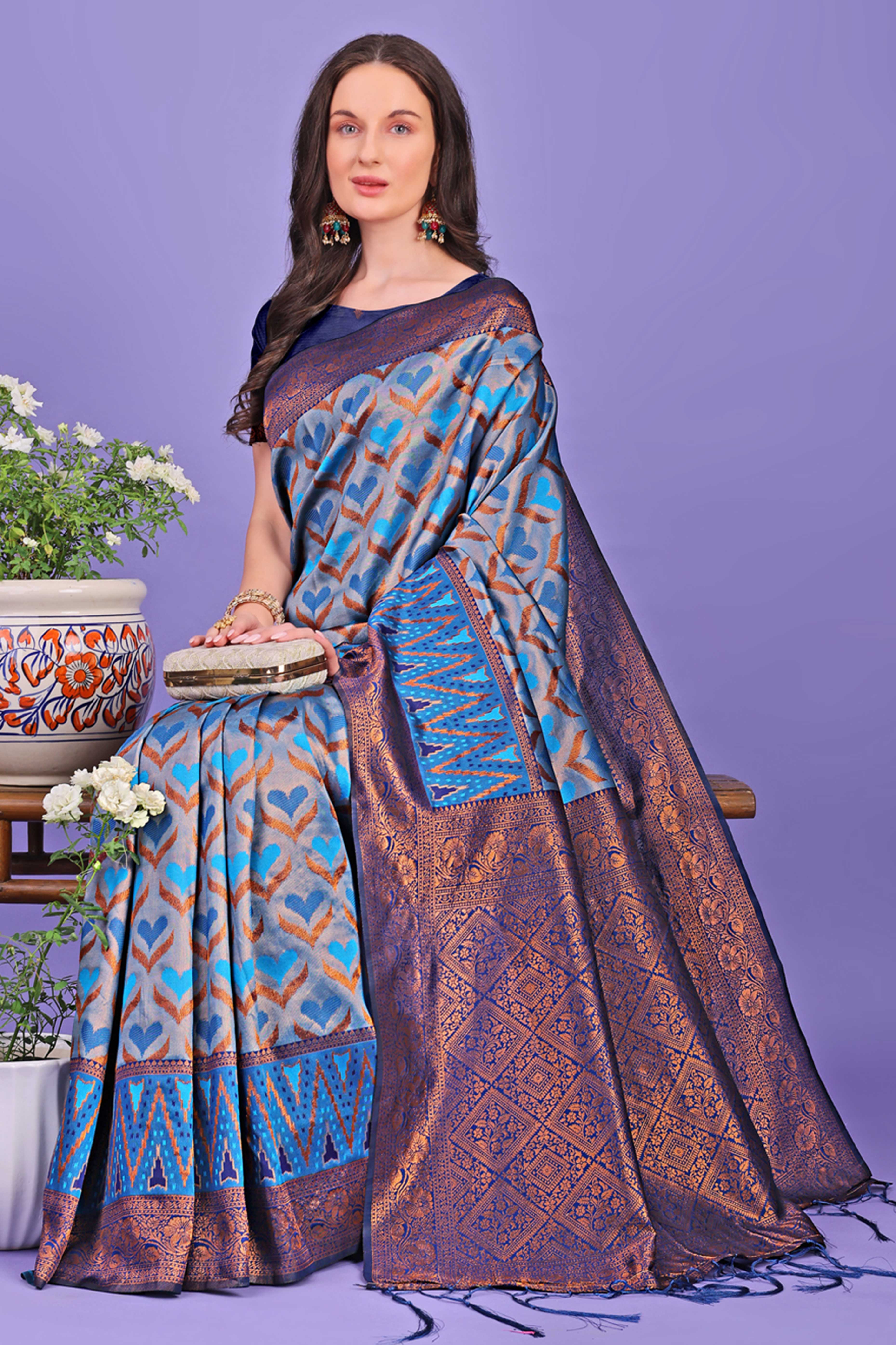 Blue Heart Motif Zari Woven Lichi Cotton Silk Saree With Flowing Tassels