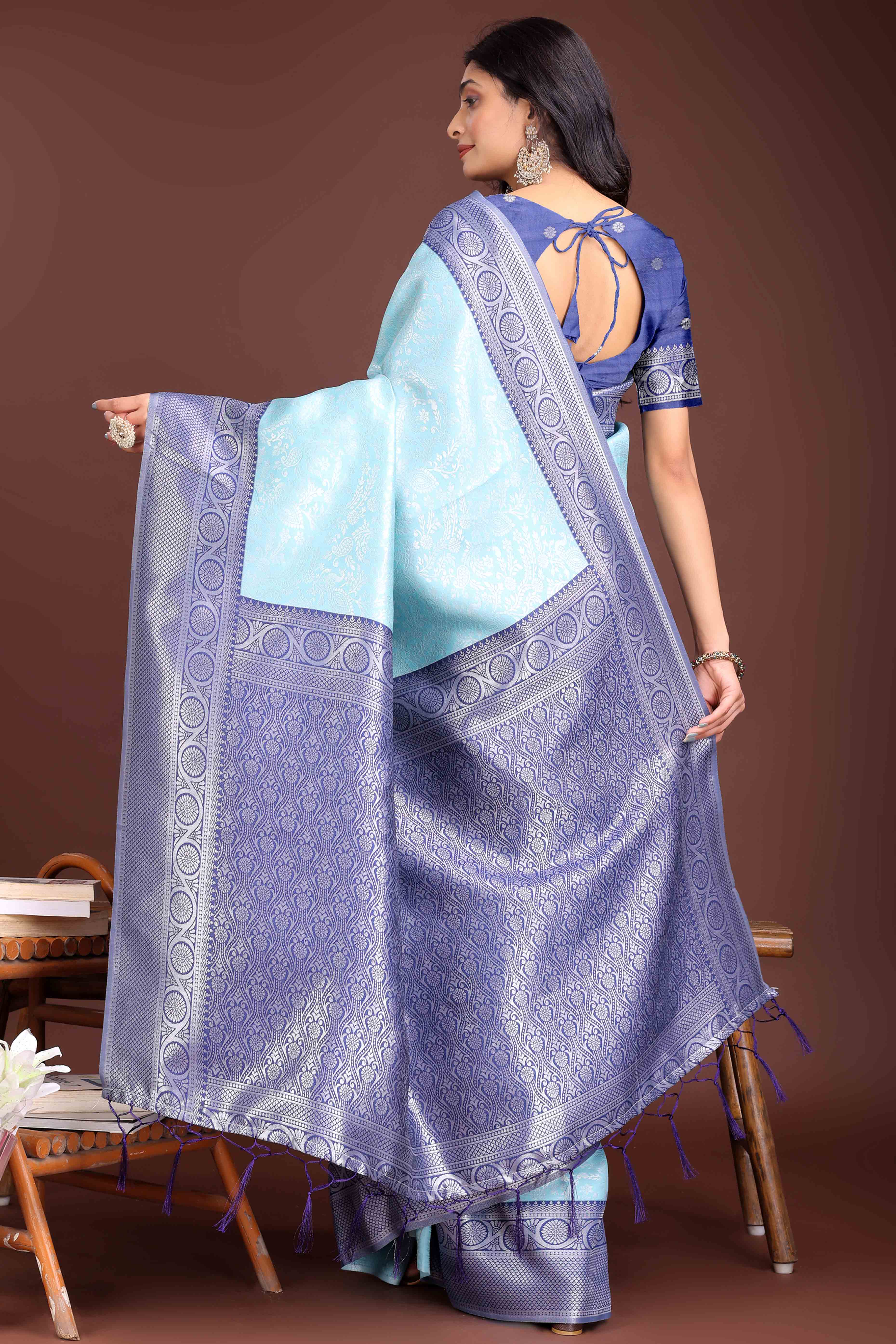 Sky Blue Floral Zari Weaving Lichi Cotton Silk Saree With Tassel Border