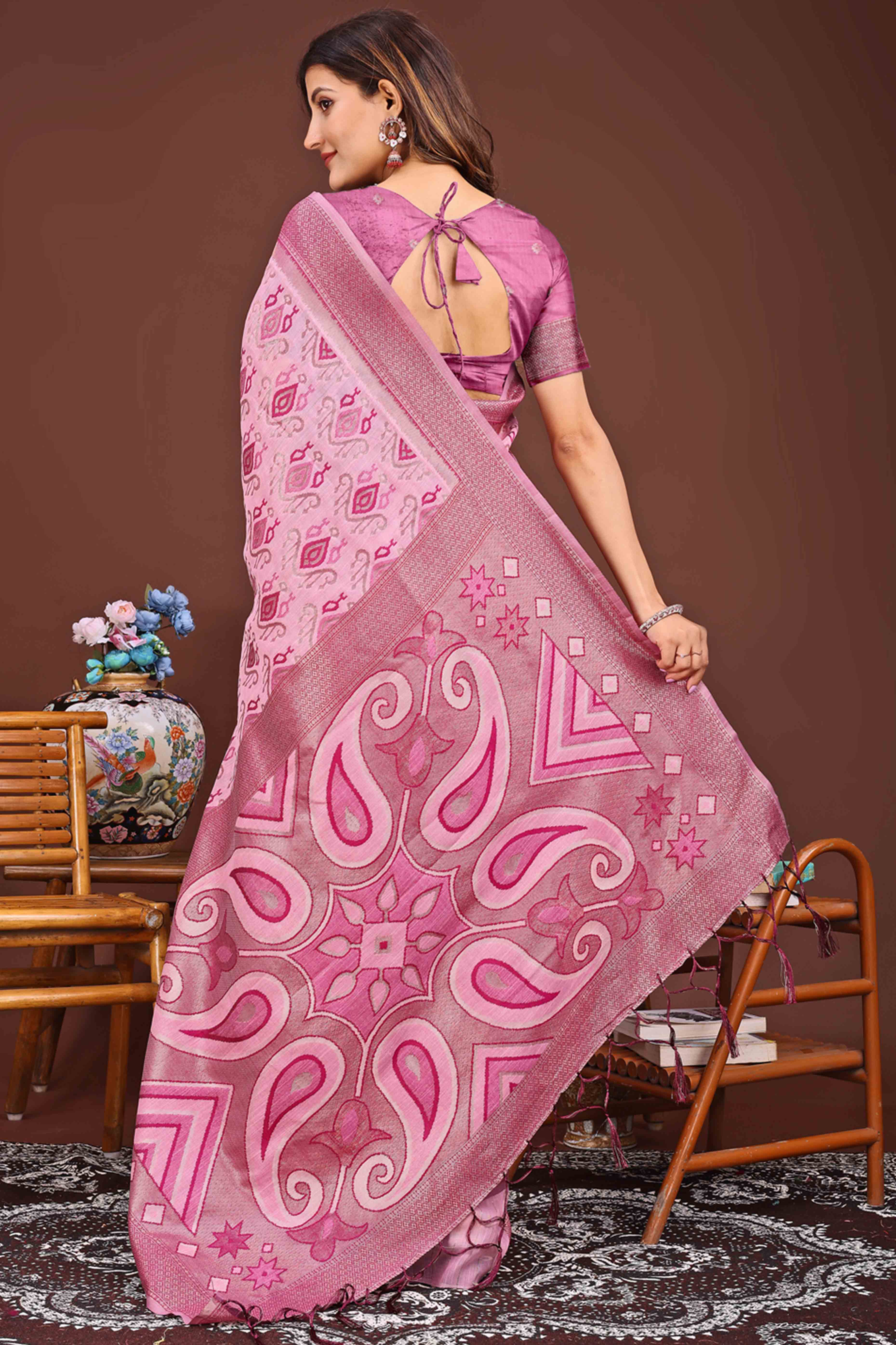 Elegant Zari Woven Pink Linen Cotton Saree With Graceful Tassel Pallu