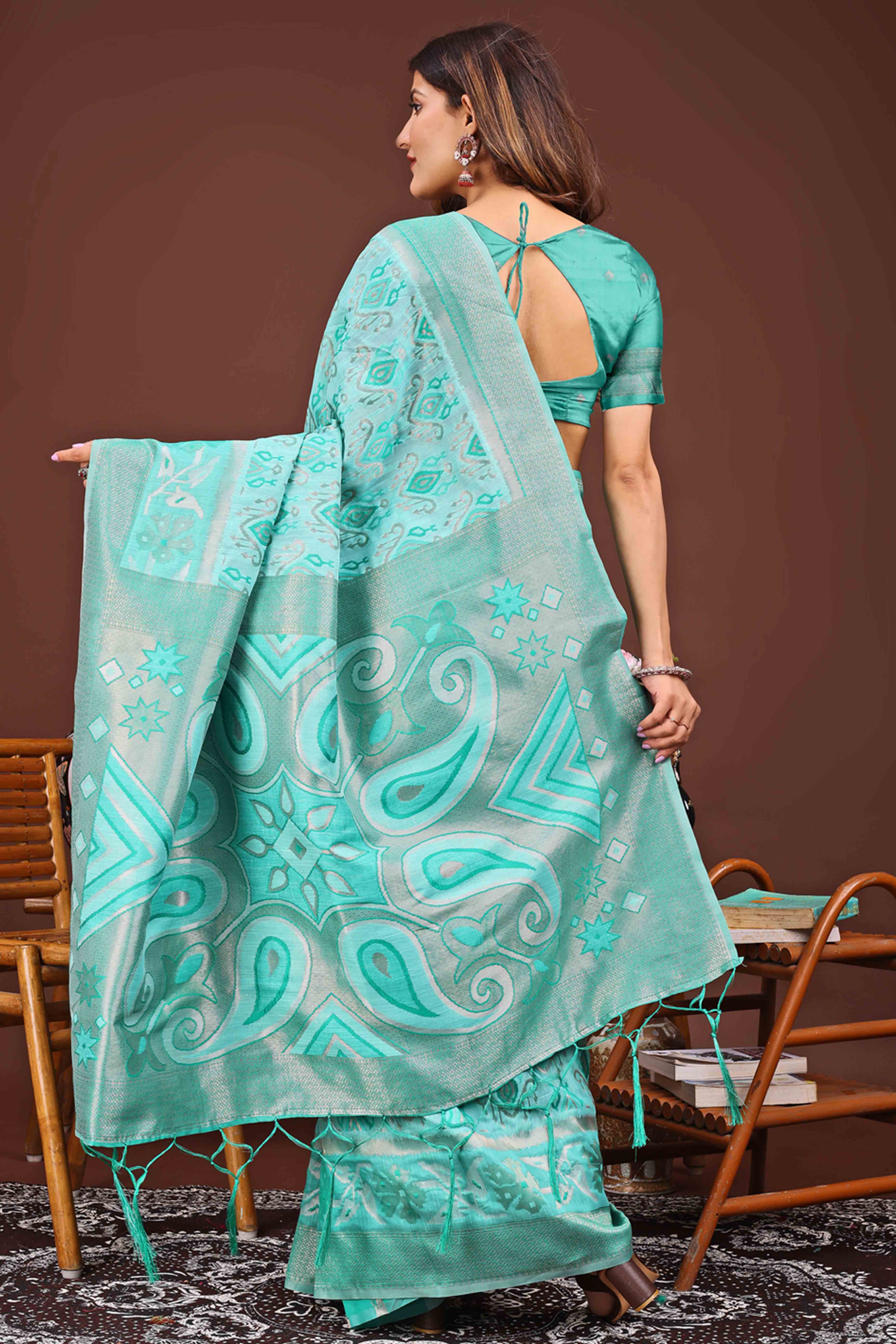 Refreshing Zari Woven Turquoise Linen Cotton Saree With Graceful Tassel Pallu