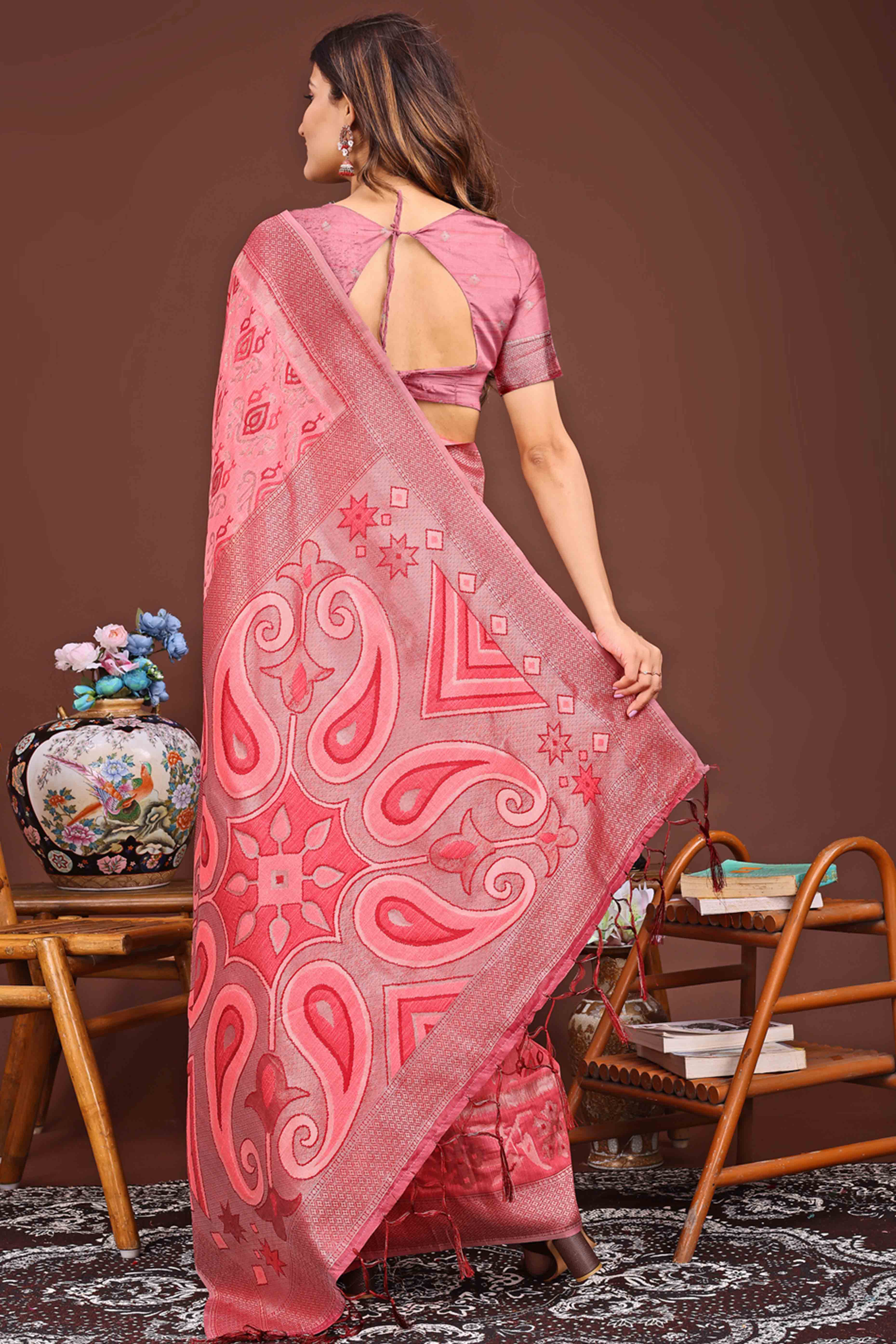 Dazzling Zari Woven Coral Pink Linen Cotton Saree With Graceful Tassel Pallu