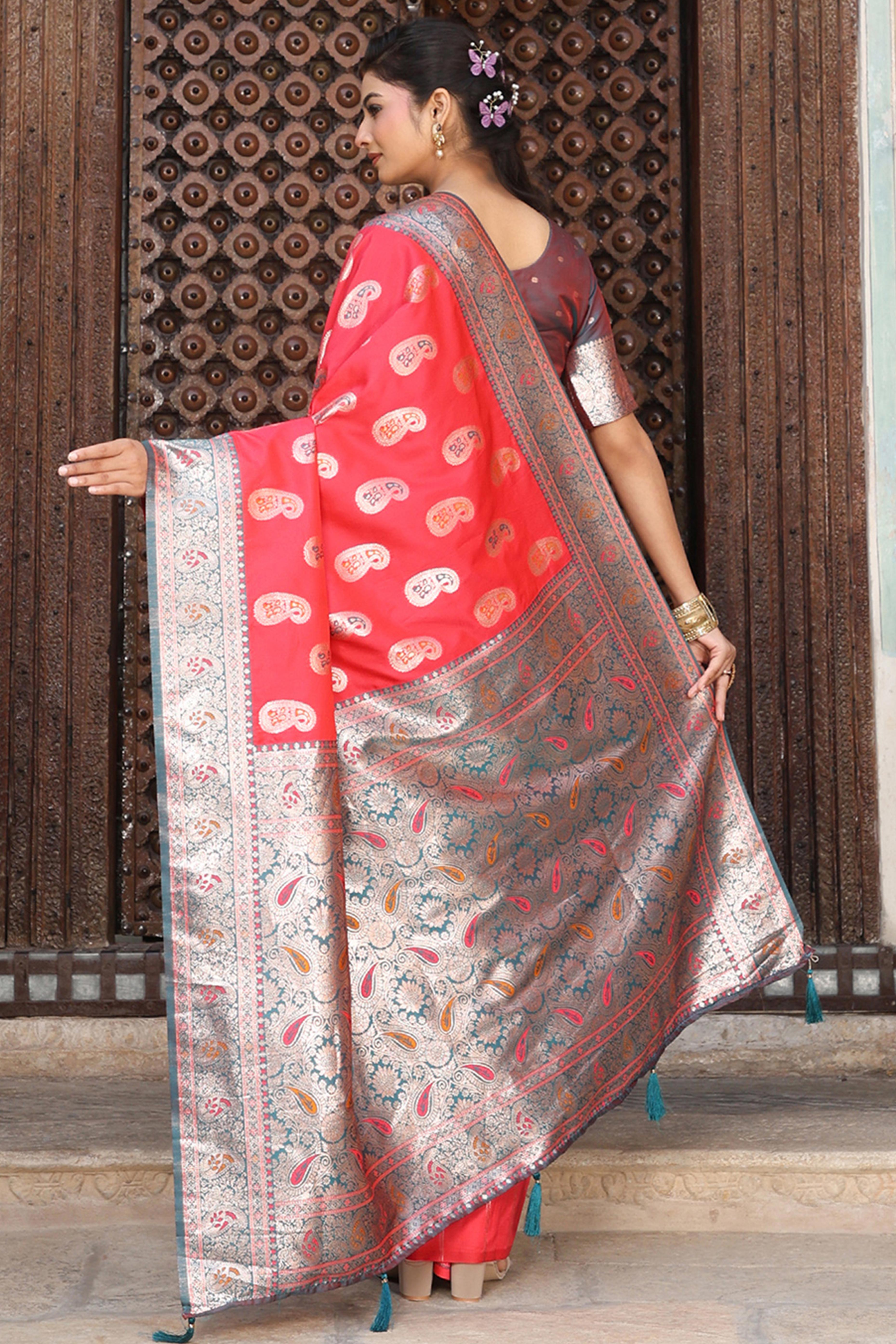Designer Red Silk Blend Saree with Timeless Paisley Pattern in Zari Weaving