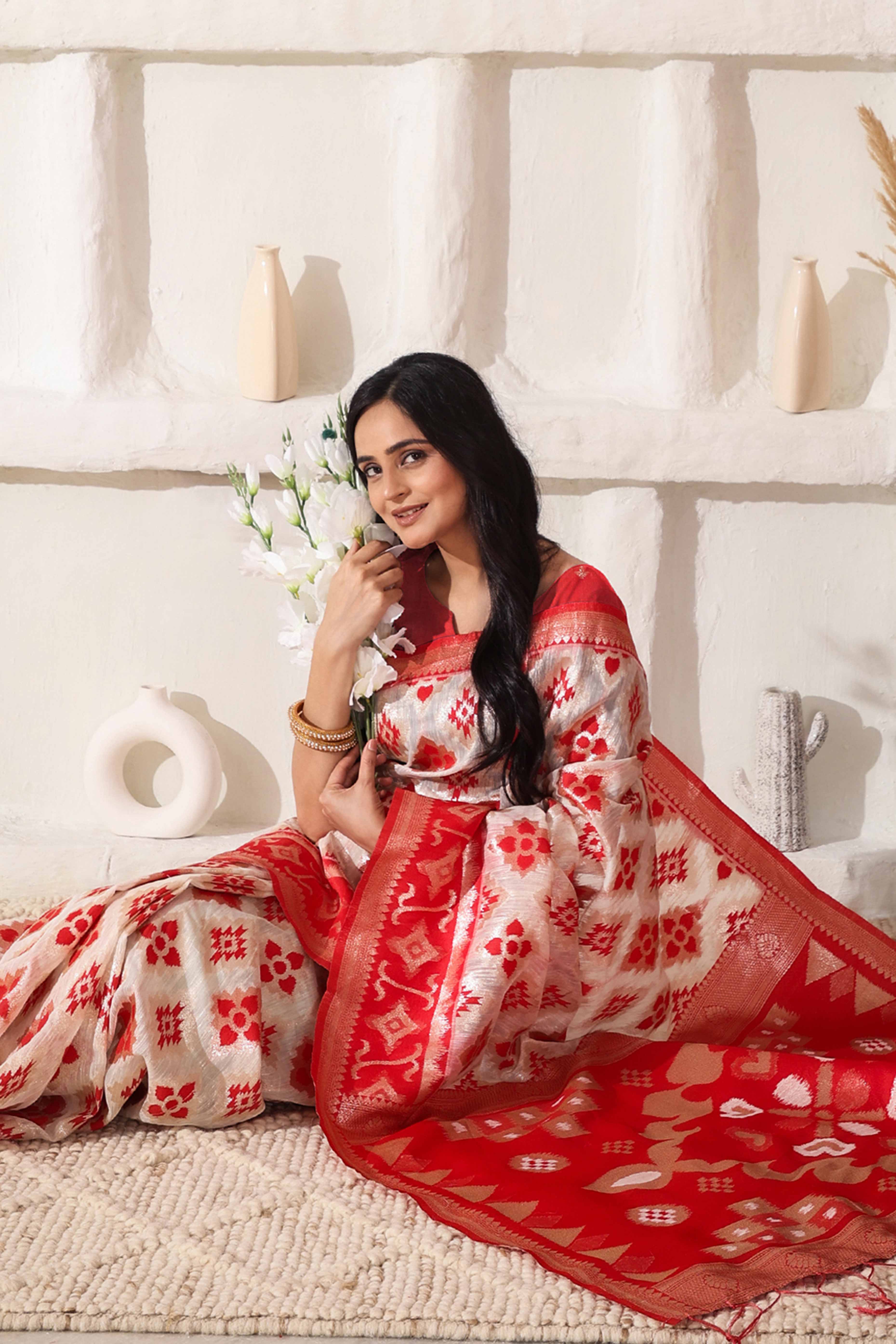 Traditional Zari Weaving On White & Red Linen Cotton Saree With A Charming Tassel Pallu