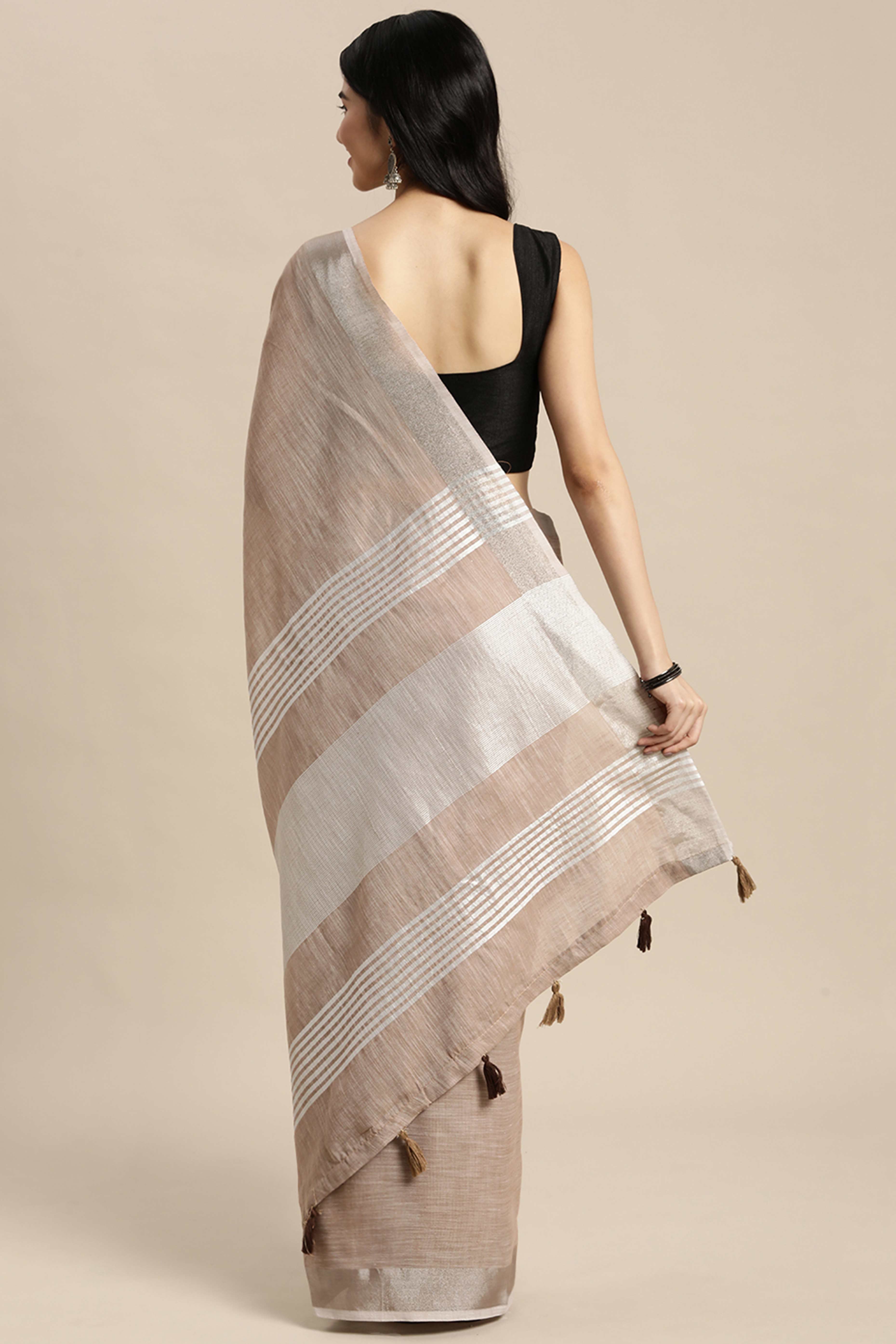 Brown Linen Saree Adorned With Silver Zari Weaving Border & Pallu