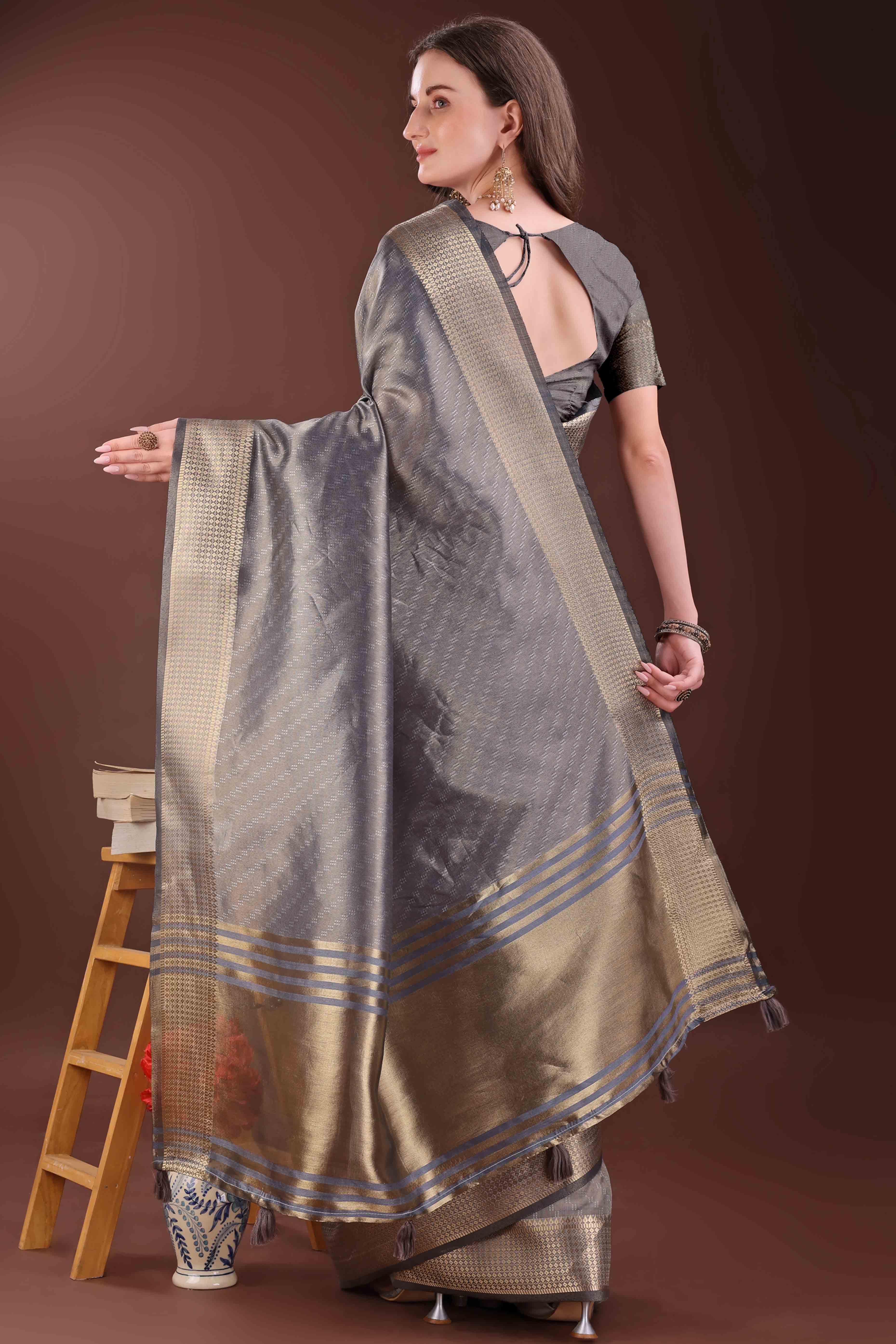 Grey Zari Weaving Organza Saree With Tassel Border