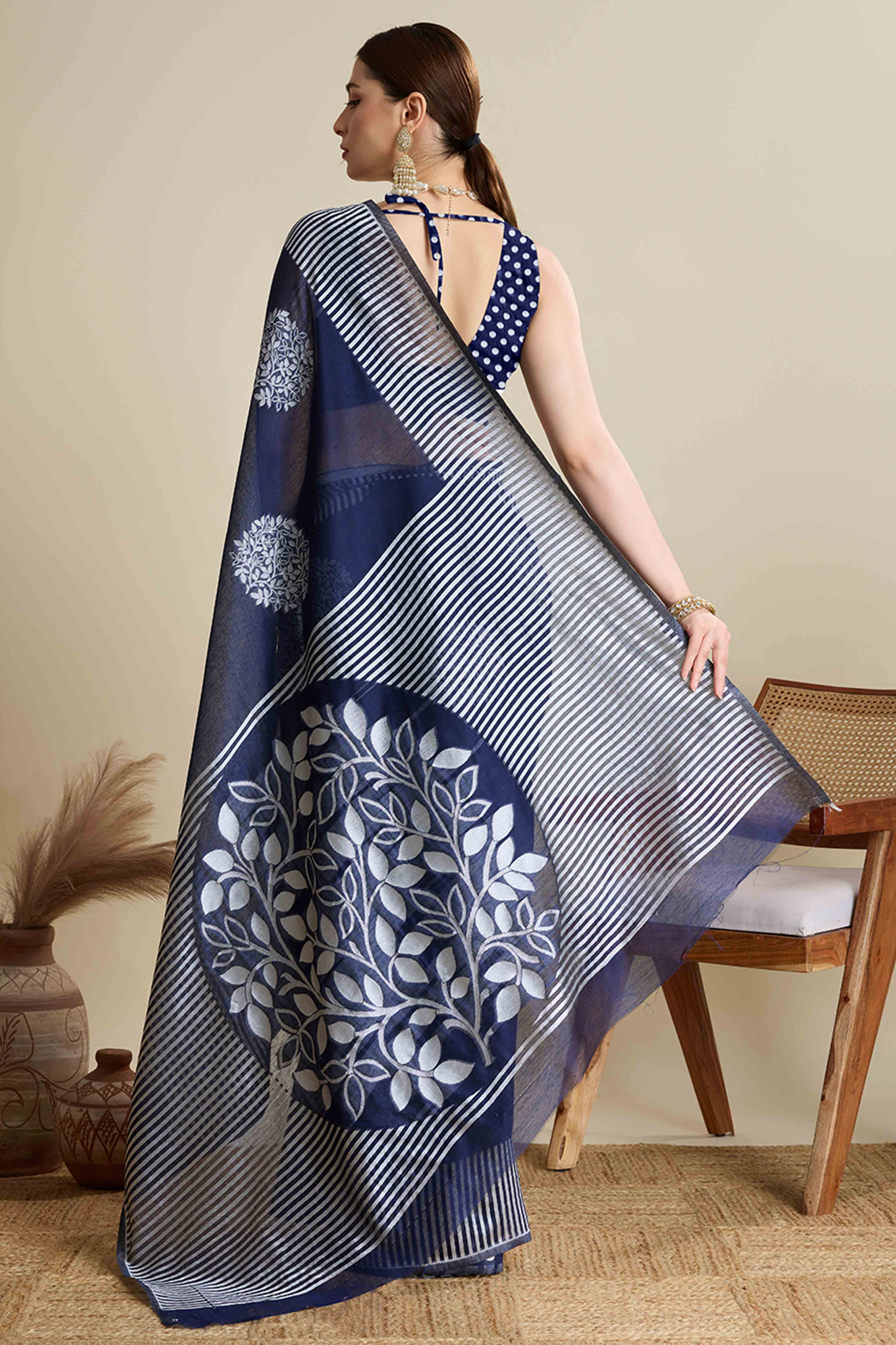 Navy Blue Elegance Soft Cotton Silk Saree with Beautifully Woven Floral Designs