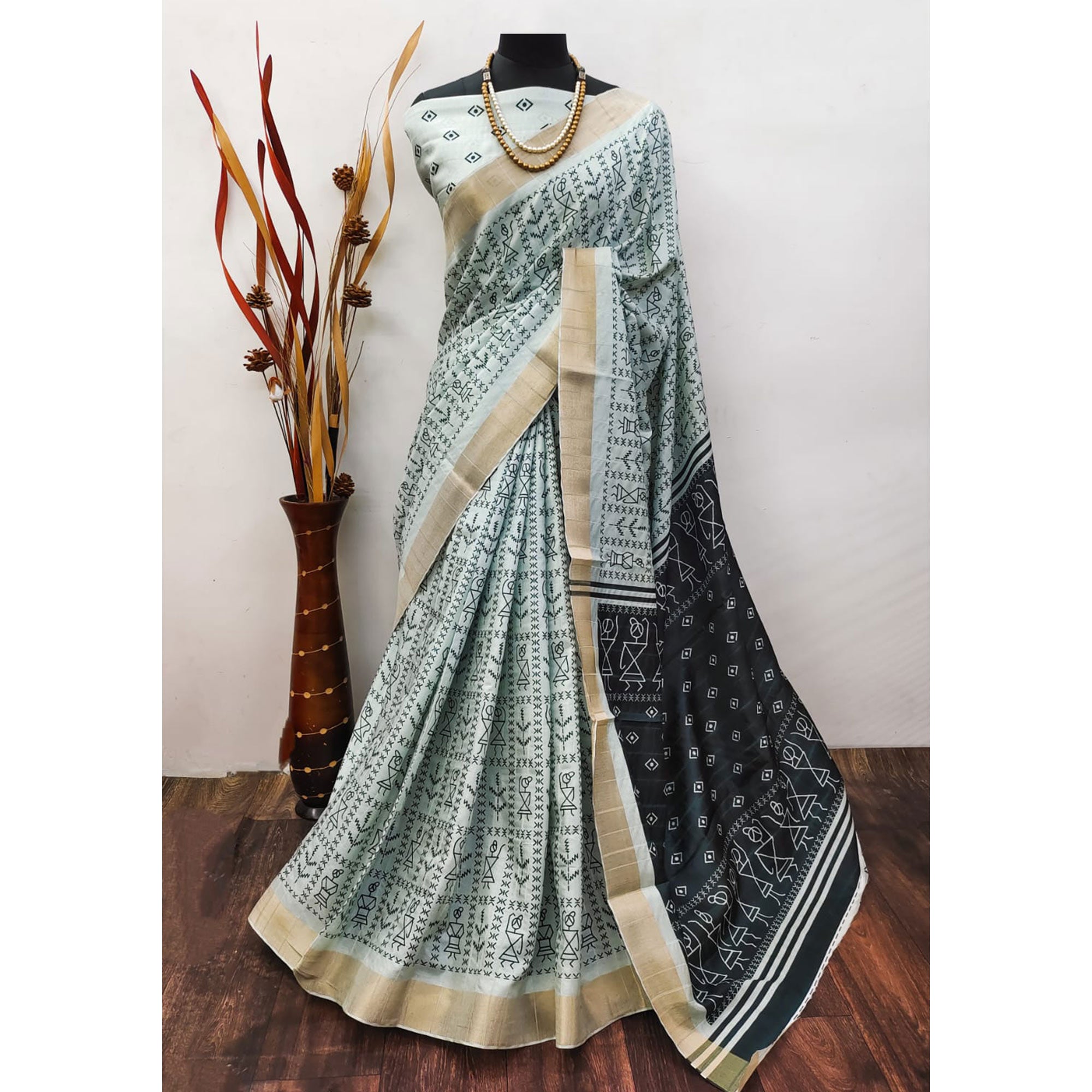Grey Digital Printed Dola Silk Saree With Jacquard Zari Border