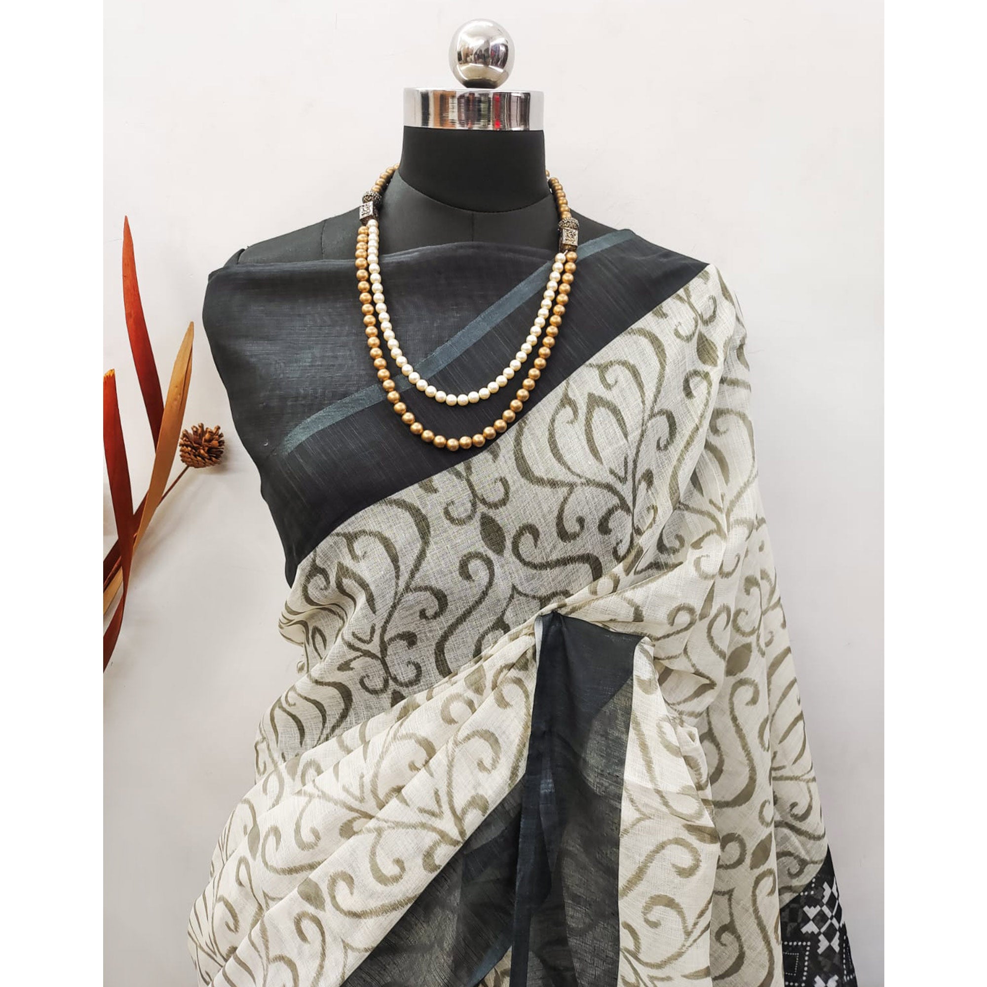 Off White & Black Floral Digital Printed Linen Saree