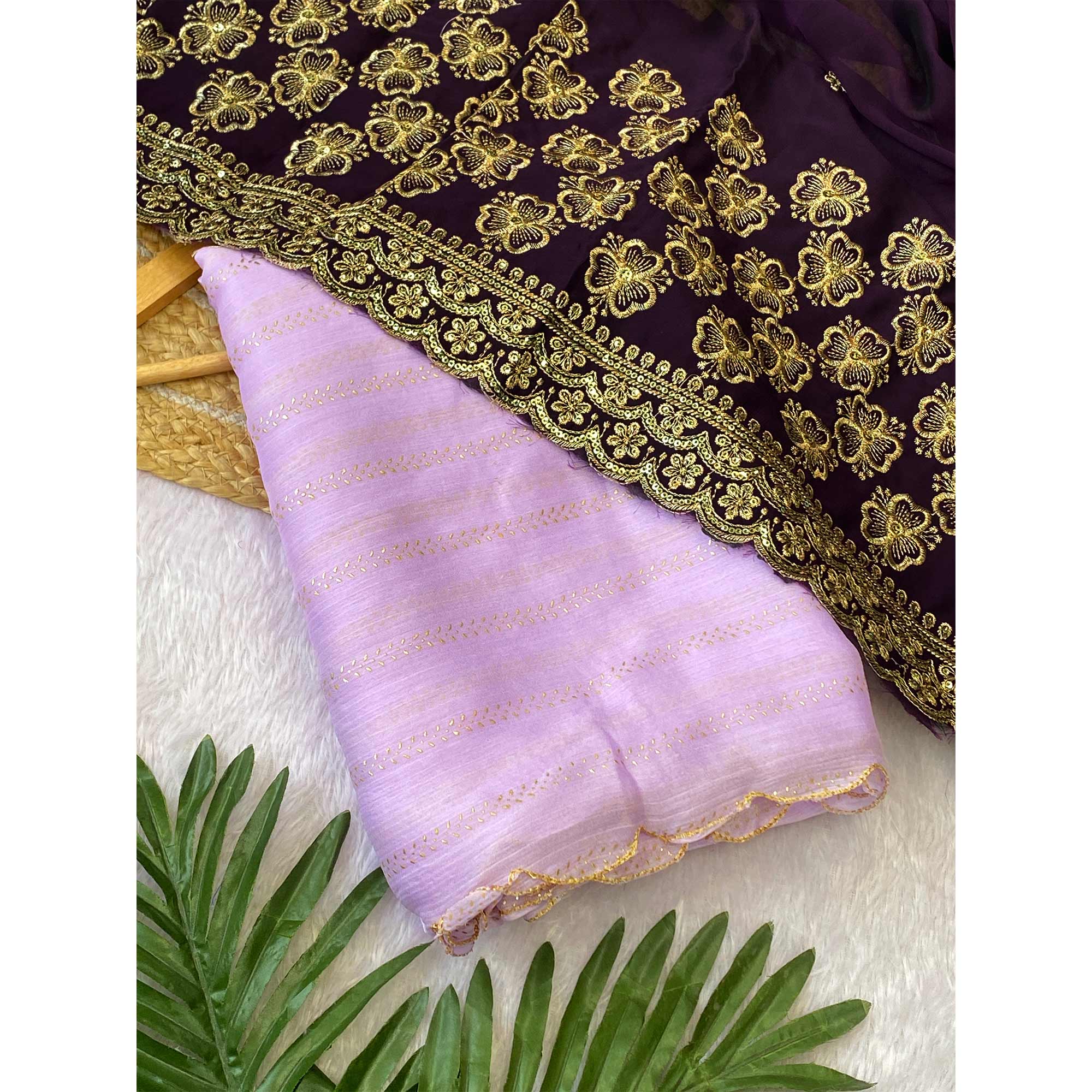 Lavender Chiffon Saree with Sleek Foil Printing and Flowing Lightweight Drape