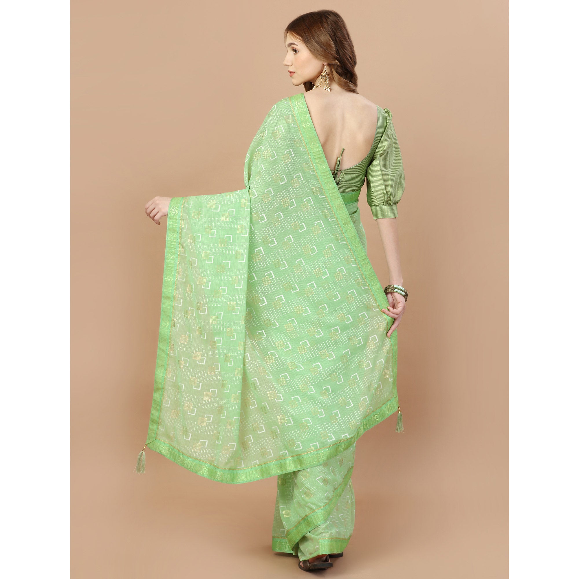 Green Foil Printed Chiffon Saree With Lace Border