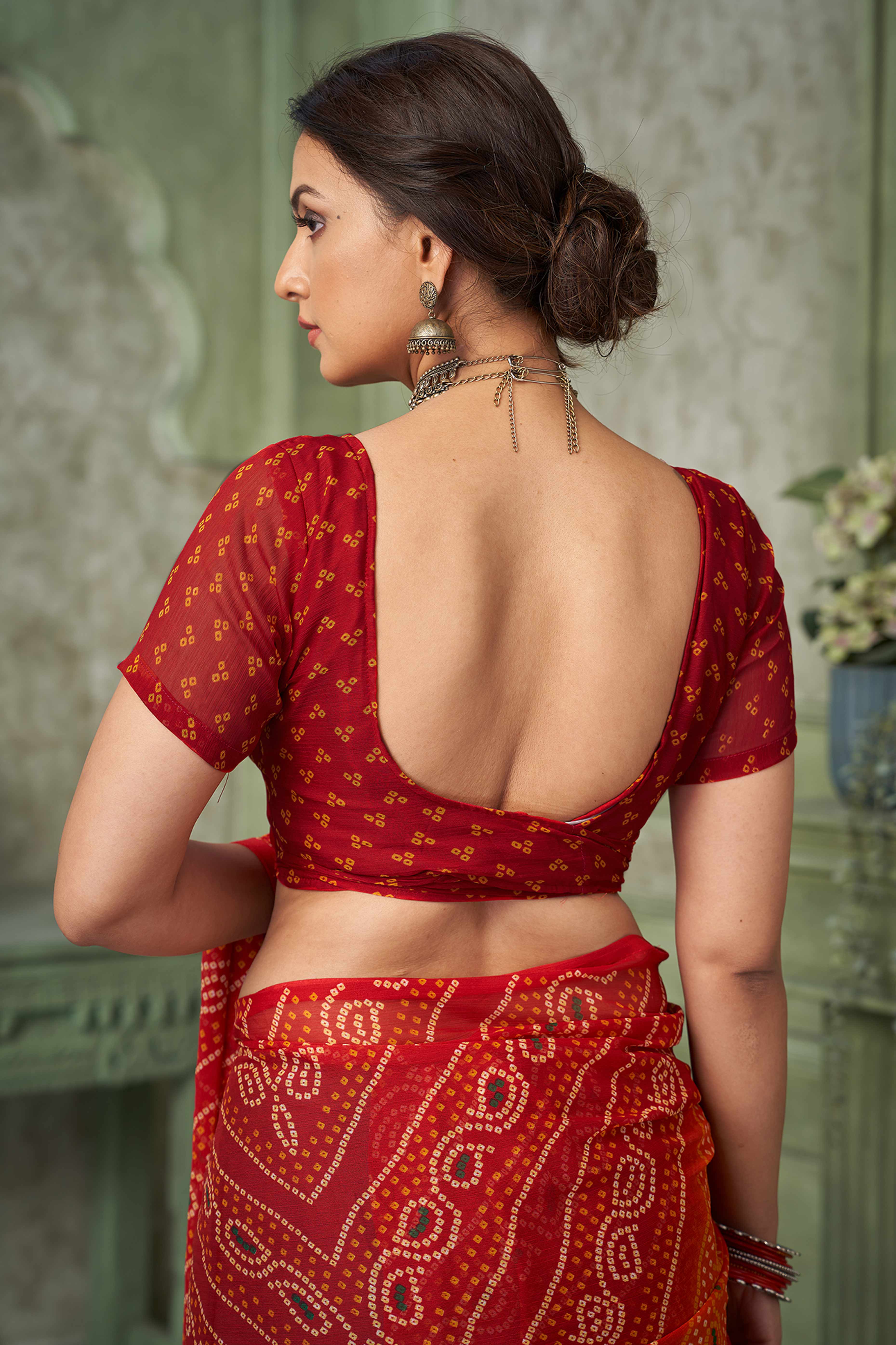 Maroon Chiffon Saree Adorned With Traditional Bandhani Print