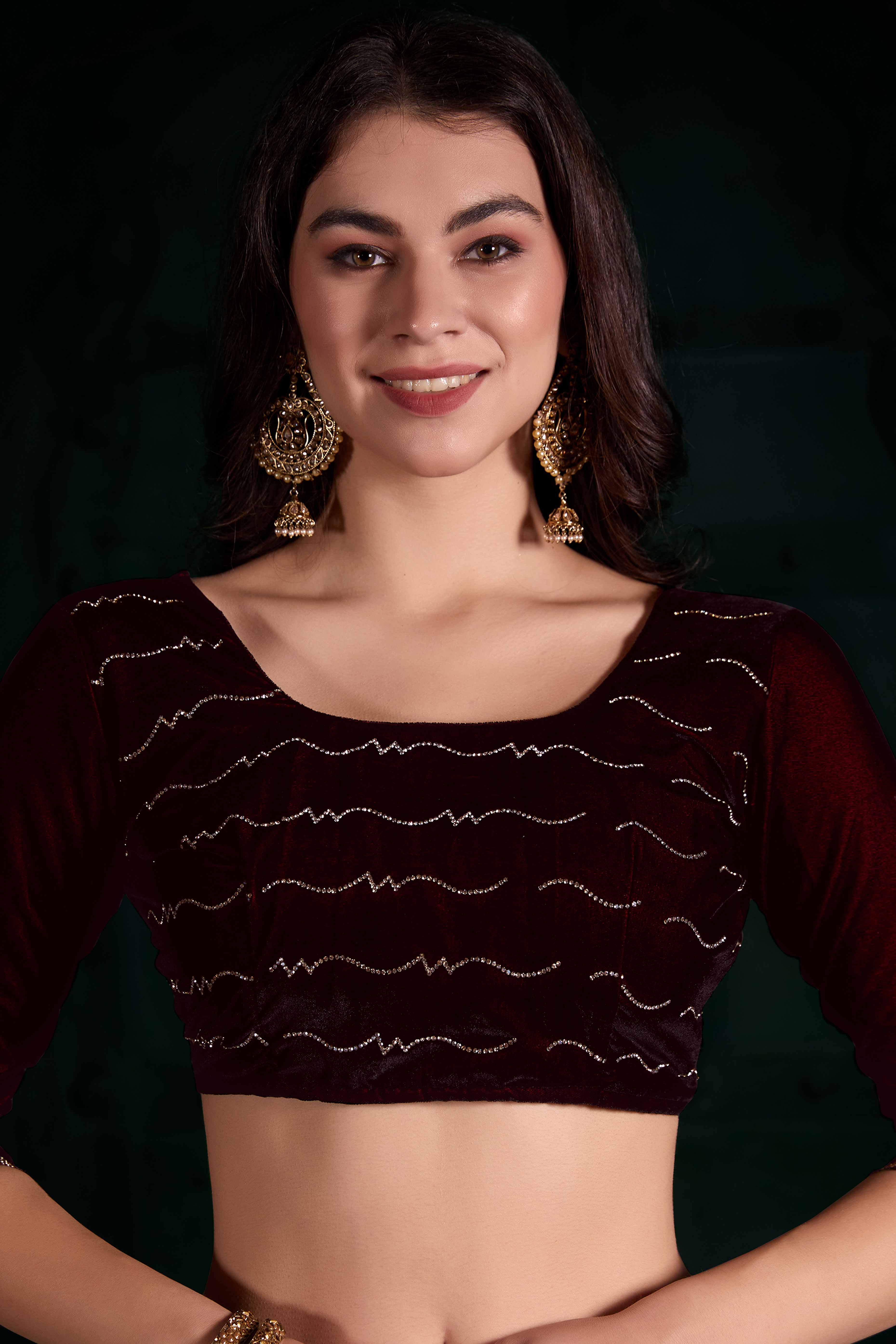 Maroon Solid With Zarkan Cutwork Border Chiffon Saree With Belt