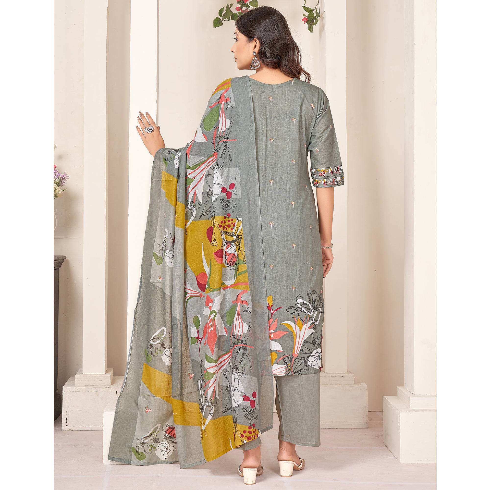 Grey Floral Printed Pure Cotton Straight Salwar Suit