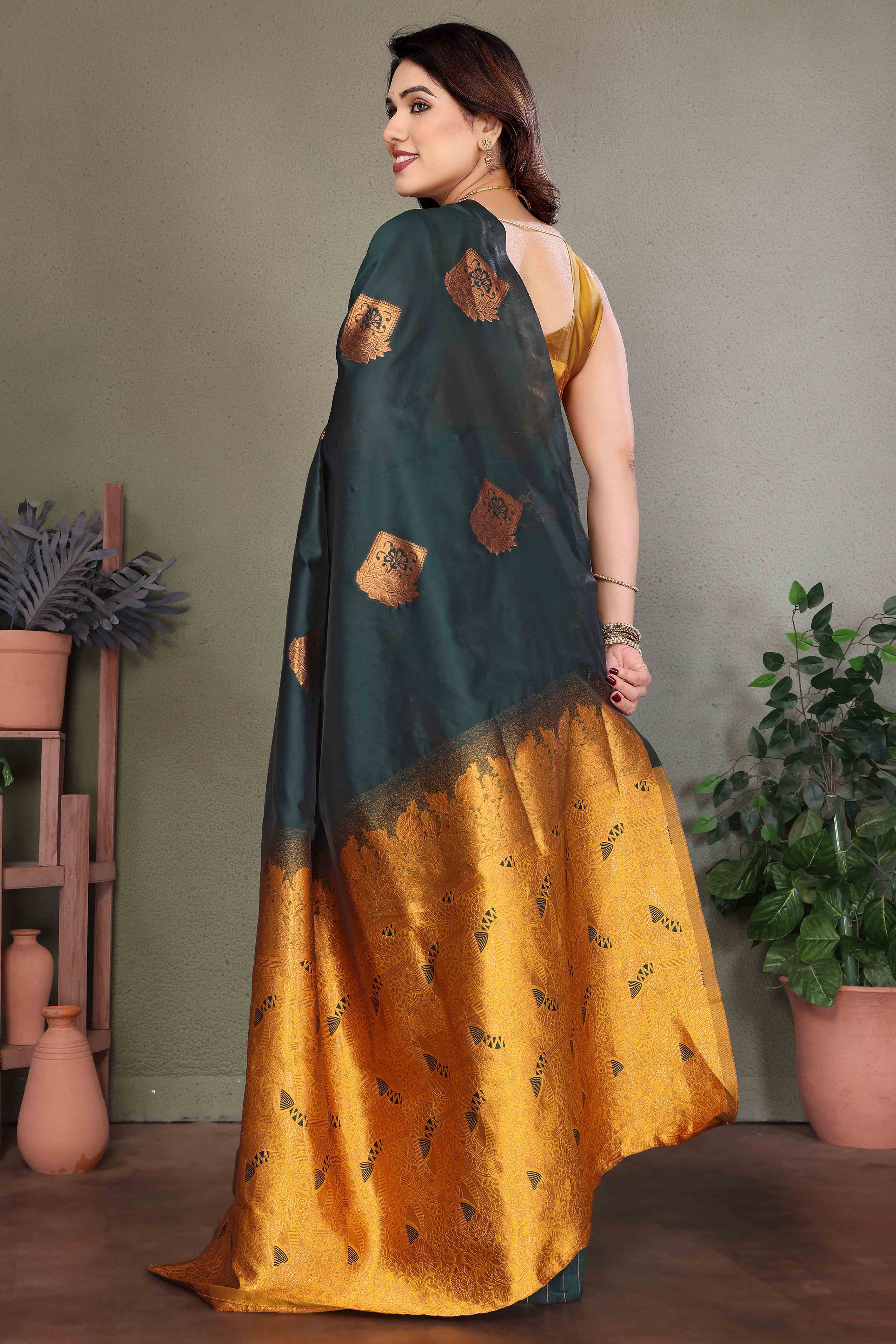 Green Banarasi Silk Saree With Exquisite Floral Zari Weaving