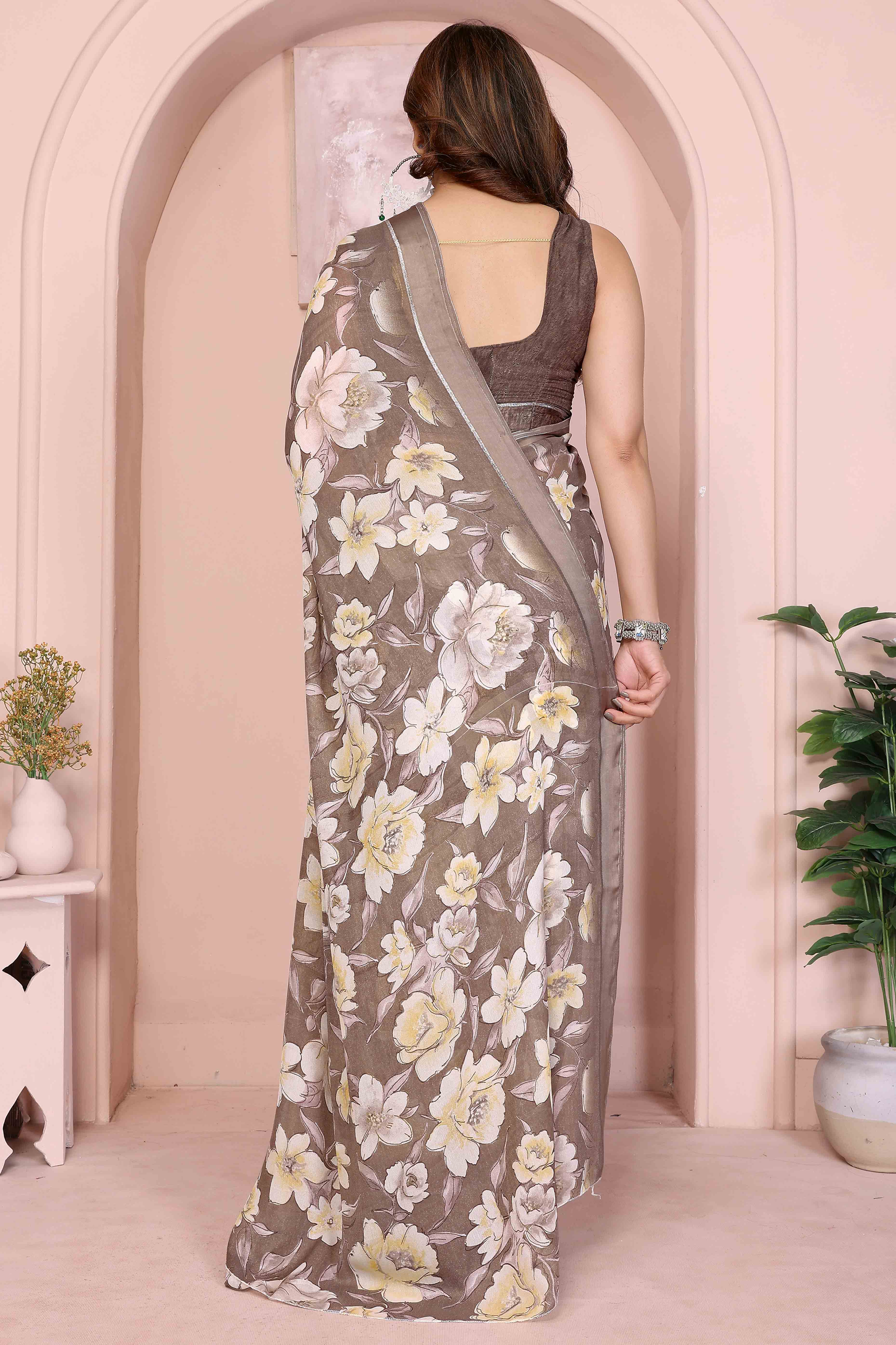 Brown Crepe Saree Accentuated With Satin Patta & Floral Print Detailing