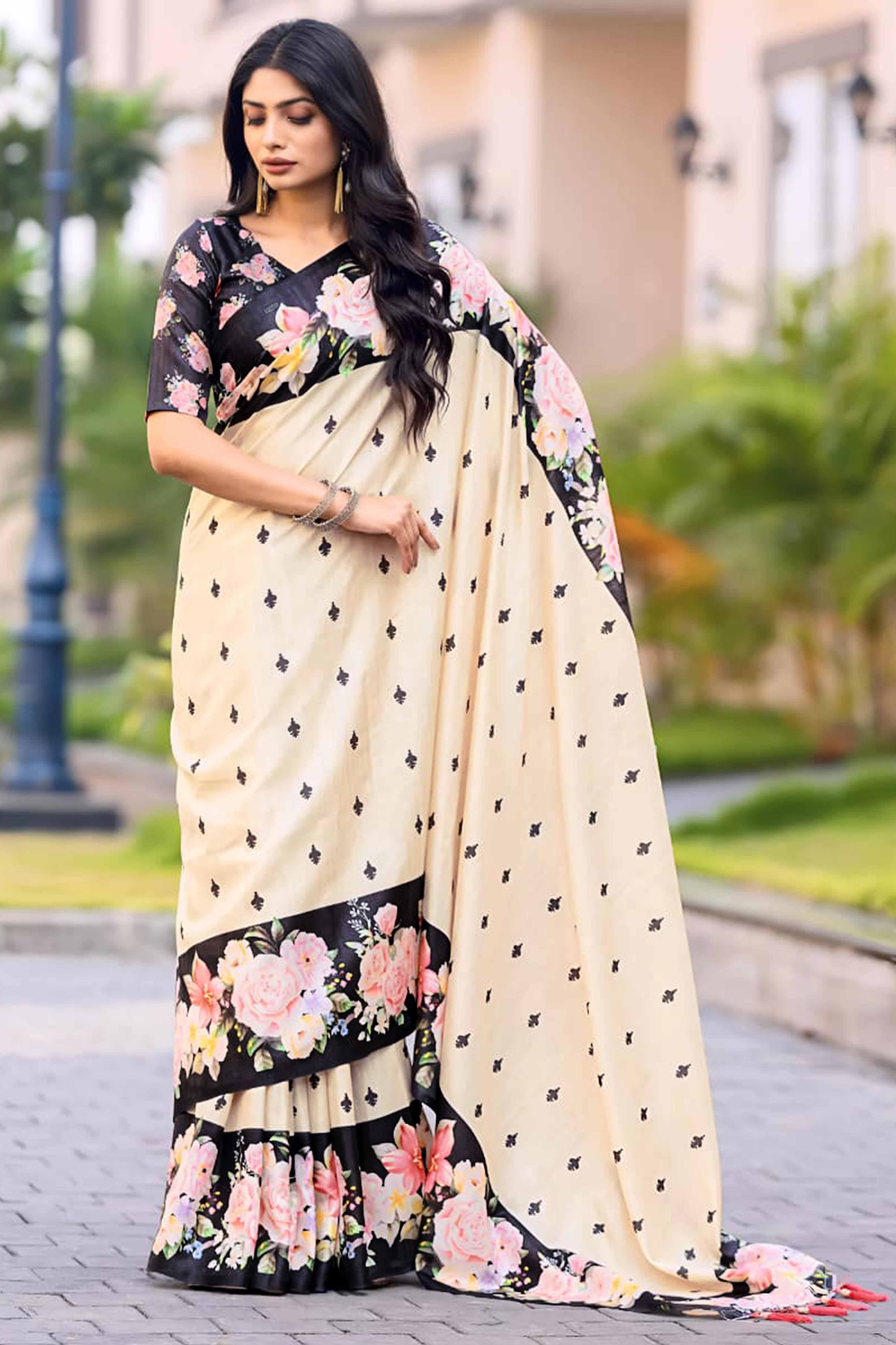 Charming Cream Saree In Cotton Silk Featuring Graceful Floral Digital Prints With Tassel Pallu