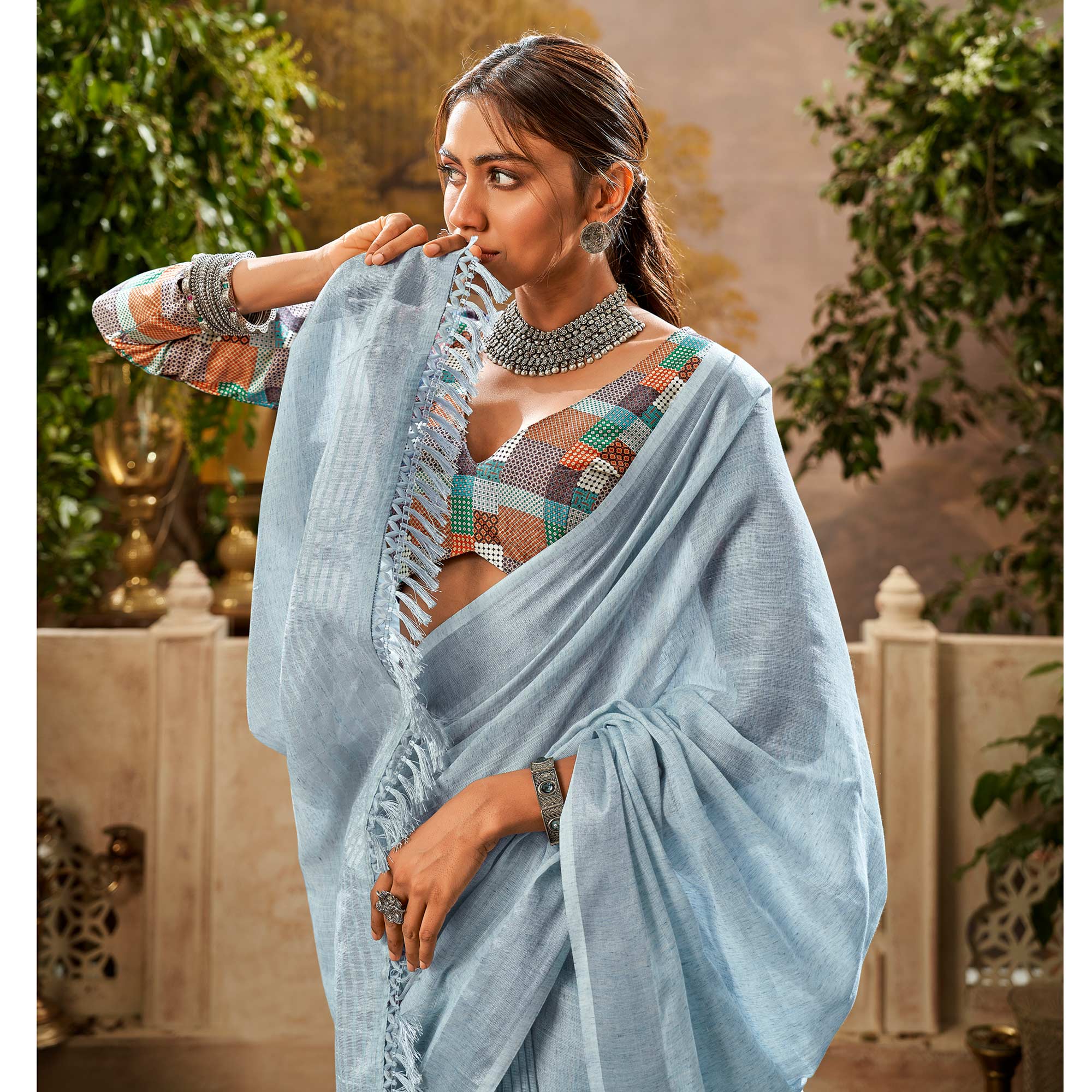 Blue Woven Pure Cotton Saree With Tassels
