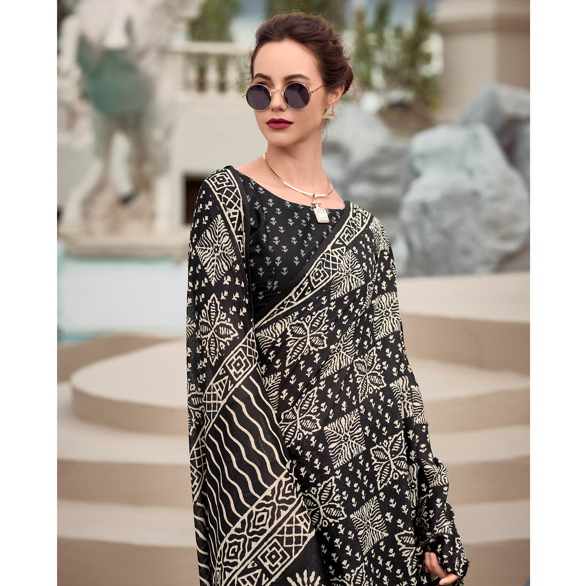 Black Floral Printed Mul Pure Silk Saree