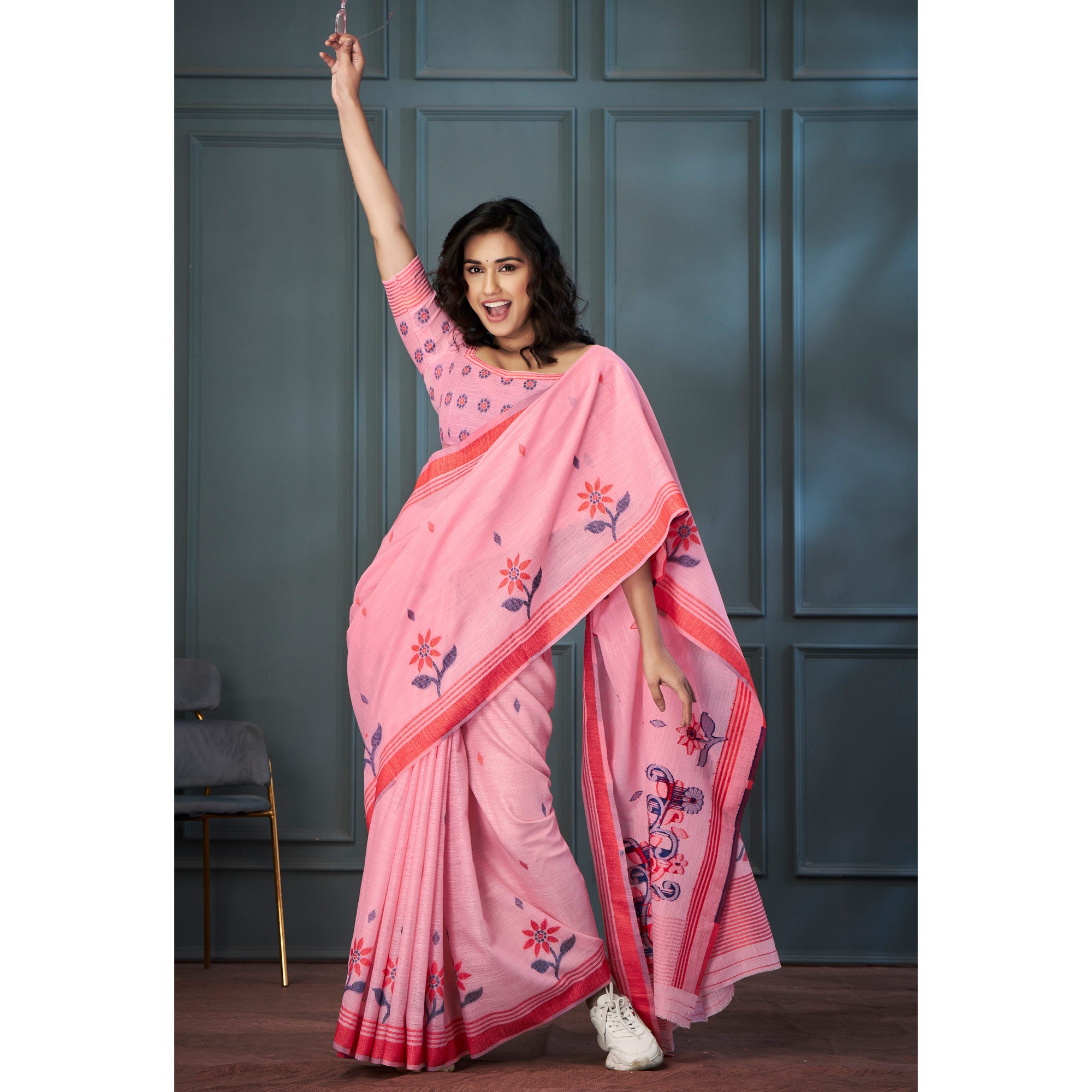 Pink Floral Woven linen Saree