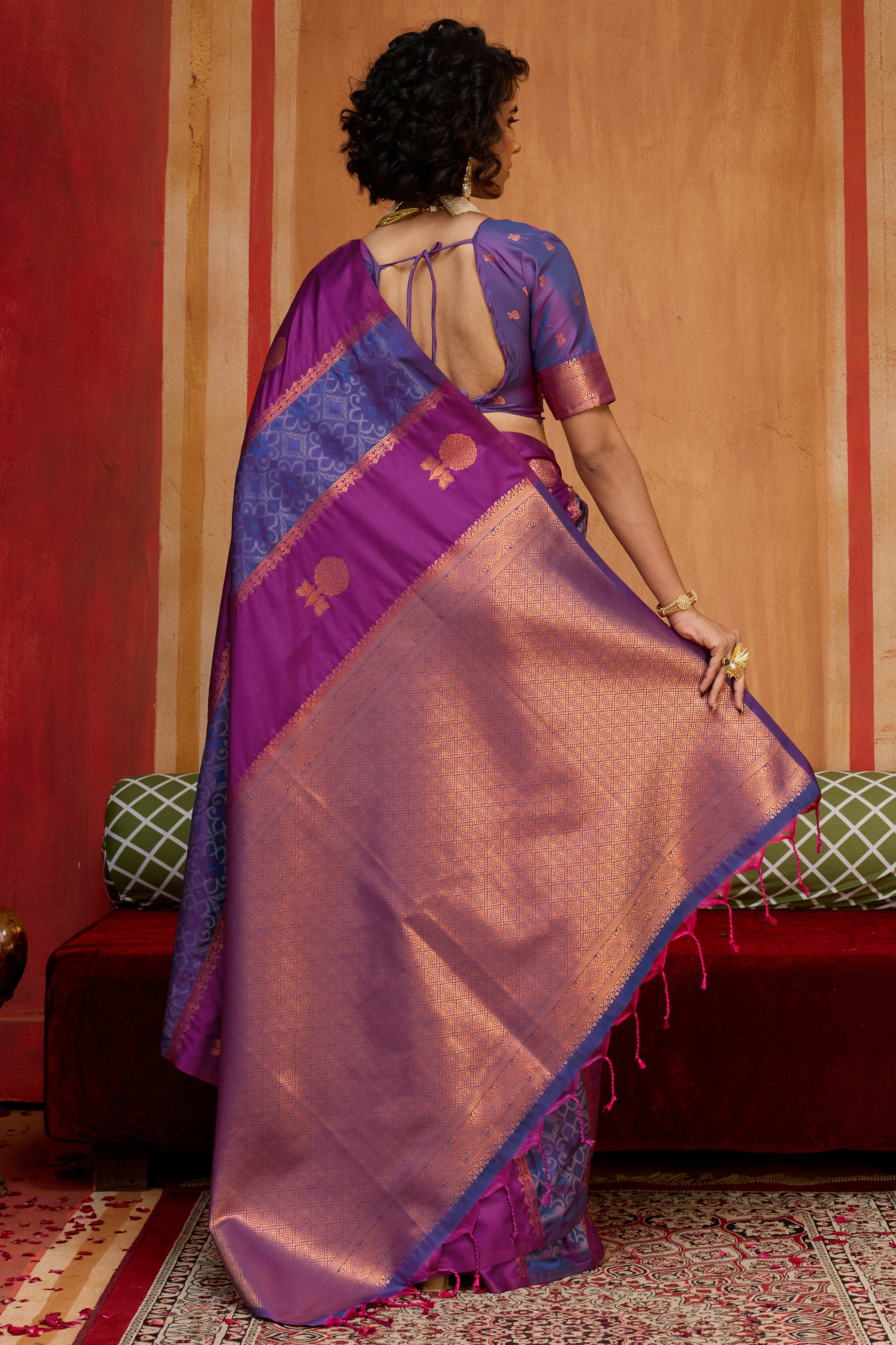 Classic Wine Floral Handloom Weaving Art Silk Saree With Statement Tassel Pallu