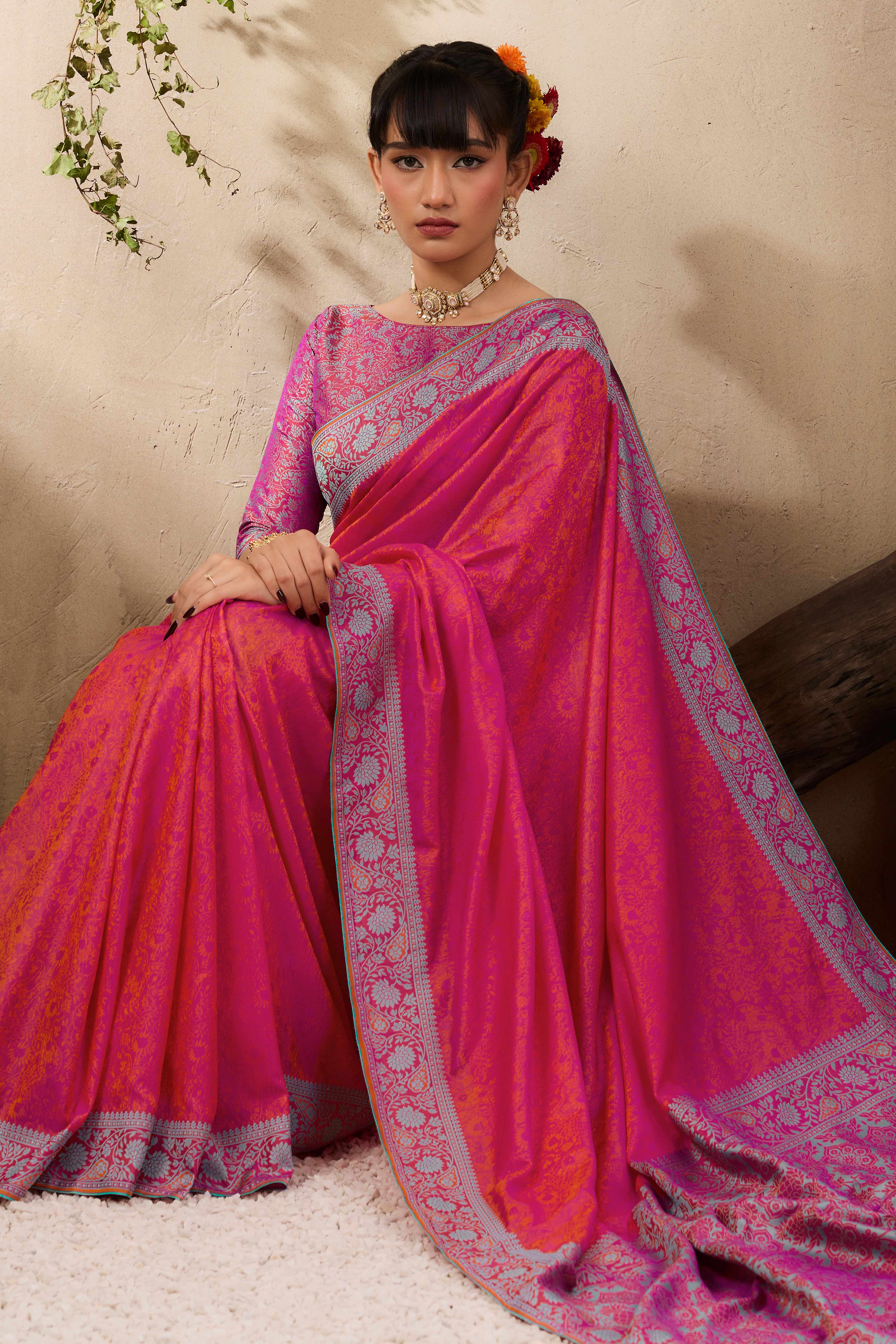 Rani Pink Pure Silk Kanjivaram Handloom Saree Enhanced with Zari Woven Patterns